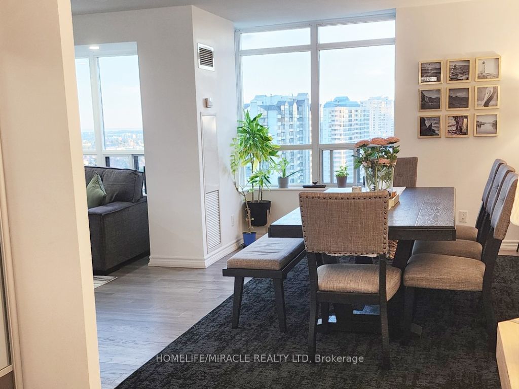 3880 Duke of York Blvd, unit 2115 for rent - image #5