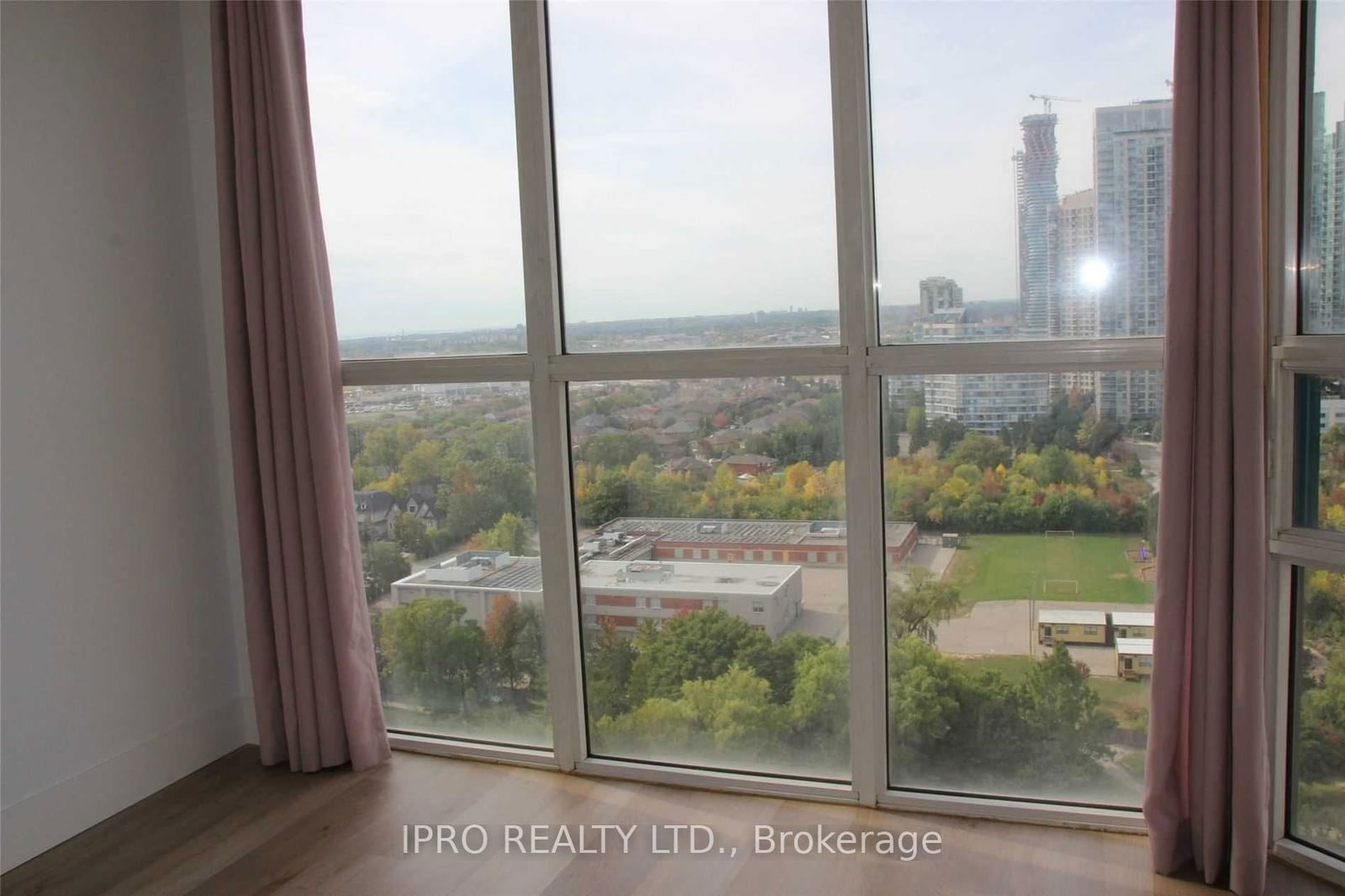 285 Enfield Pl, unit 2207 for rent - image #6