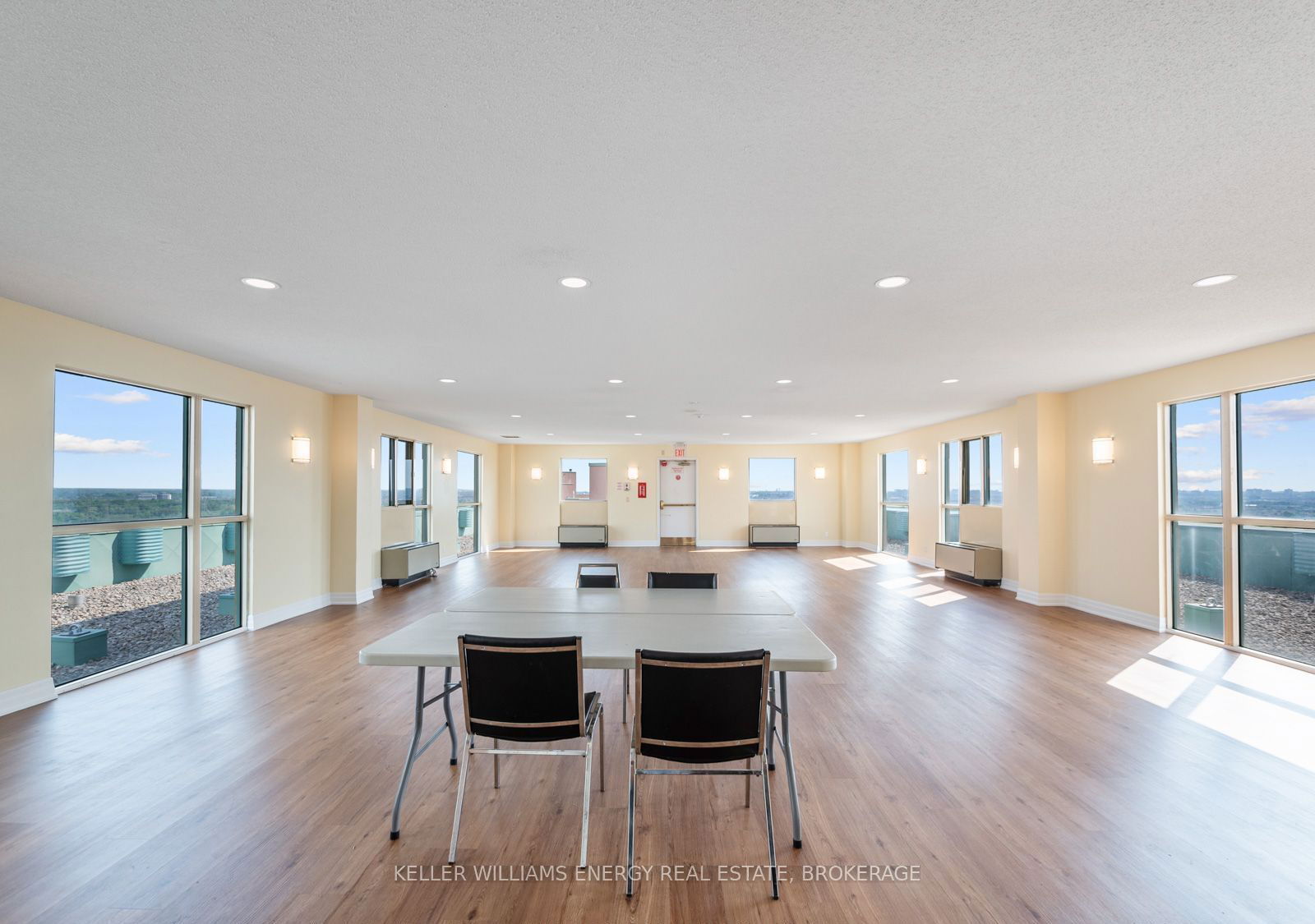 41 Markbrook Lane S, unit 1606 for sale - image #31