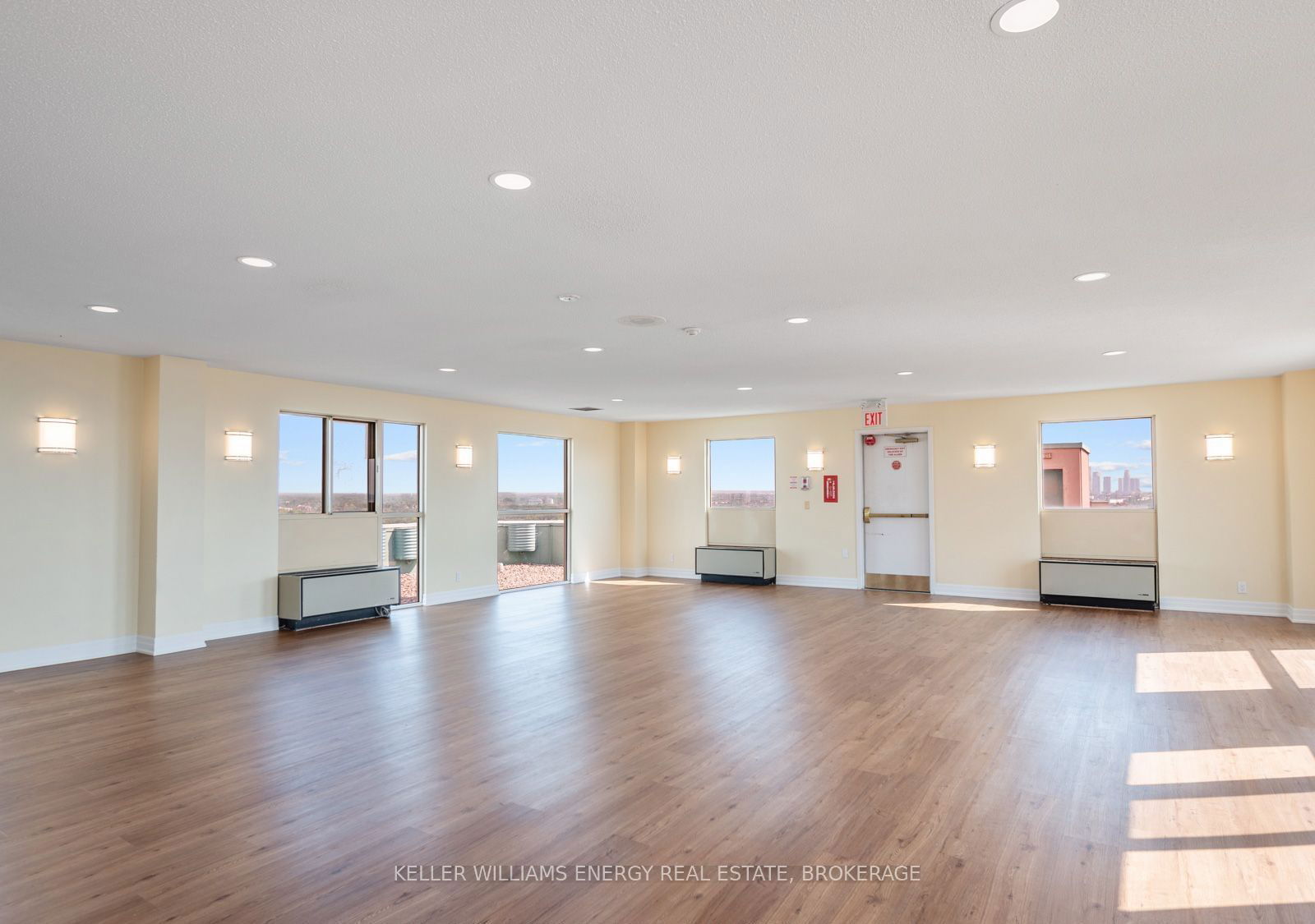 41 Markbrook Lane S, unit 1606 for sale - image #32