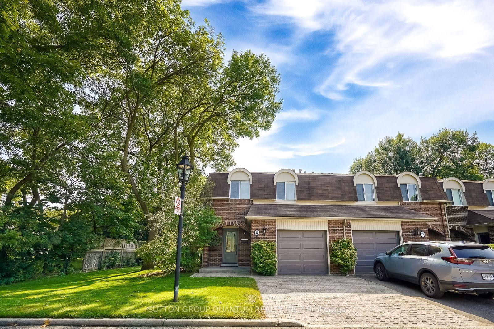 Colonial Woods Townhomes, Mississauga, Toronto