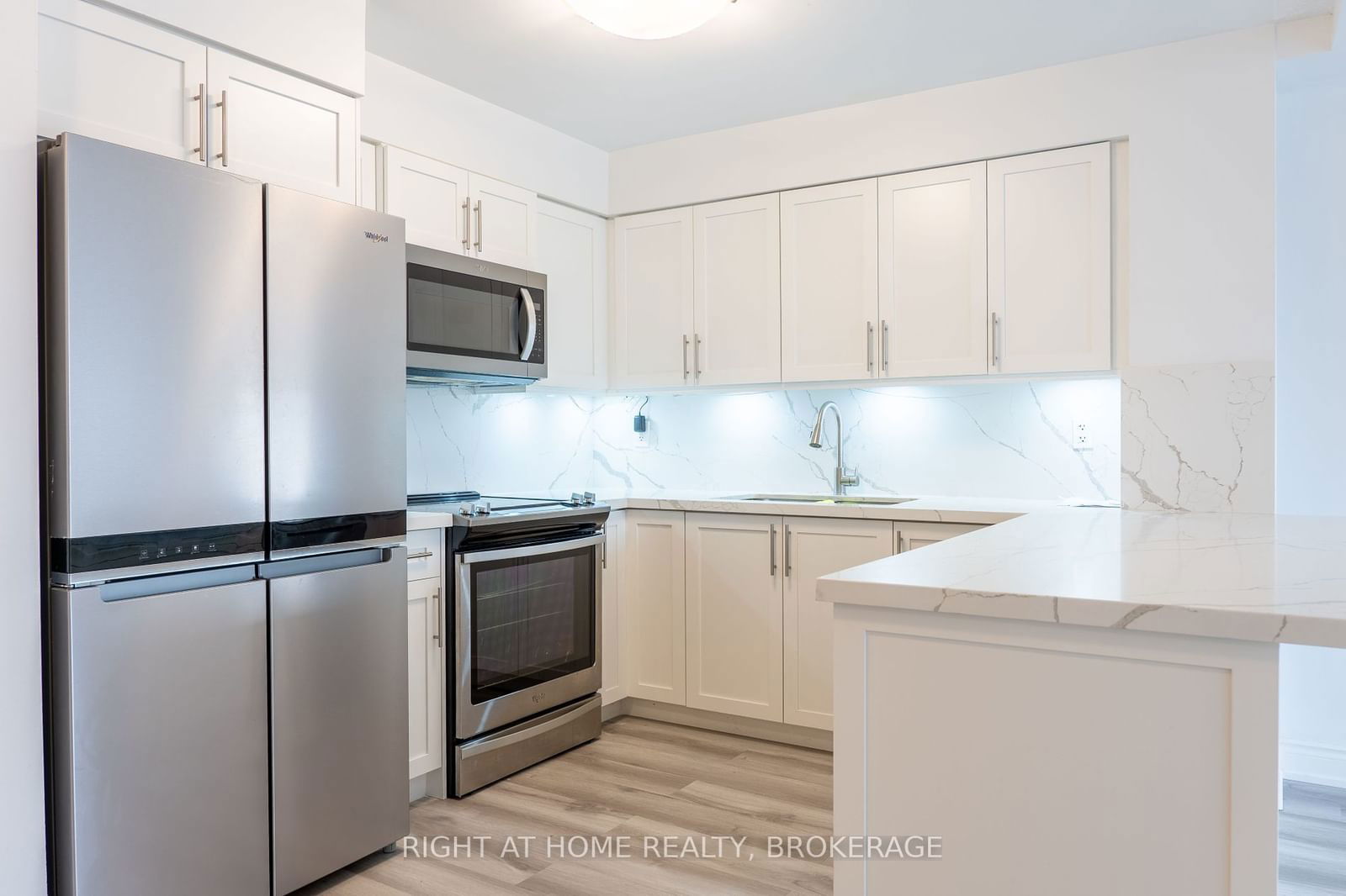 3888 Duke Of York Blvd, unit 534 for sale - image #1