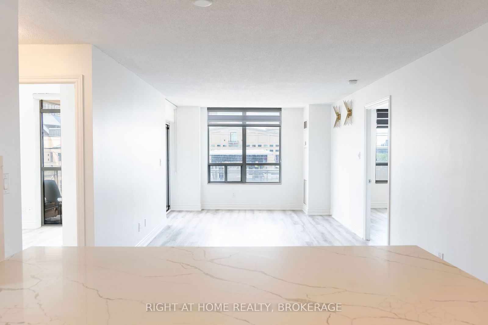 3888 Duke Of York Blvd, unit 534 for sale - image #10