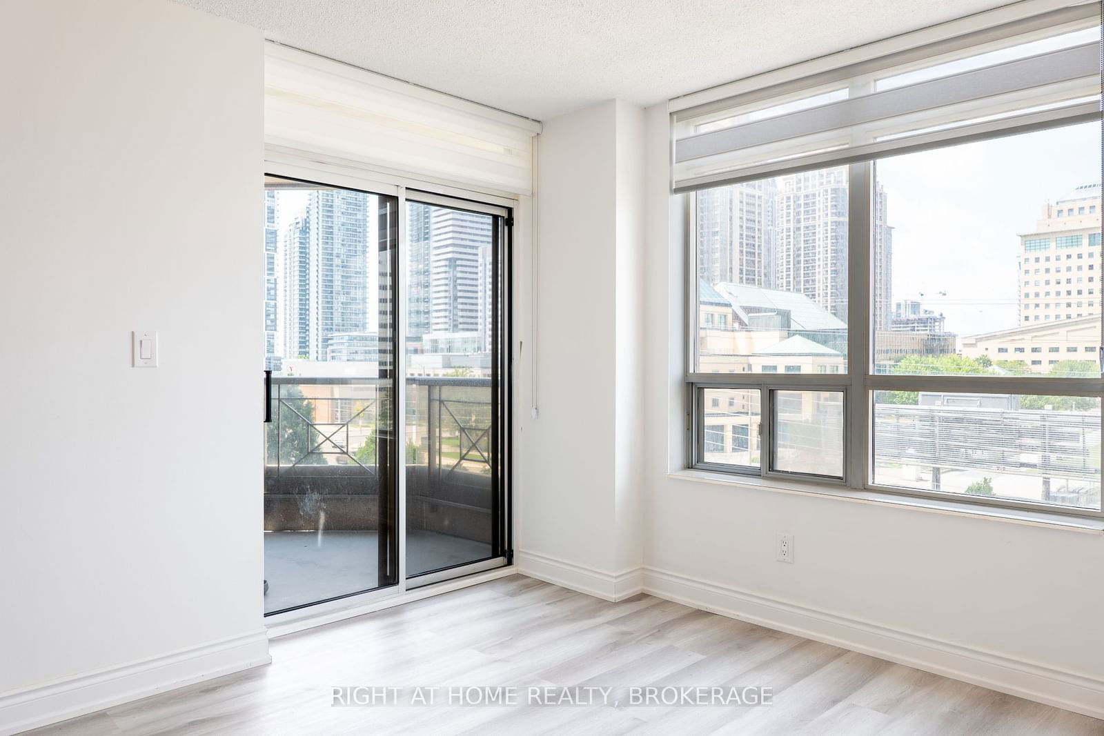 3888 Duke Of York Blvd, unit 534 for sale