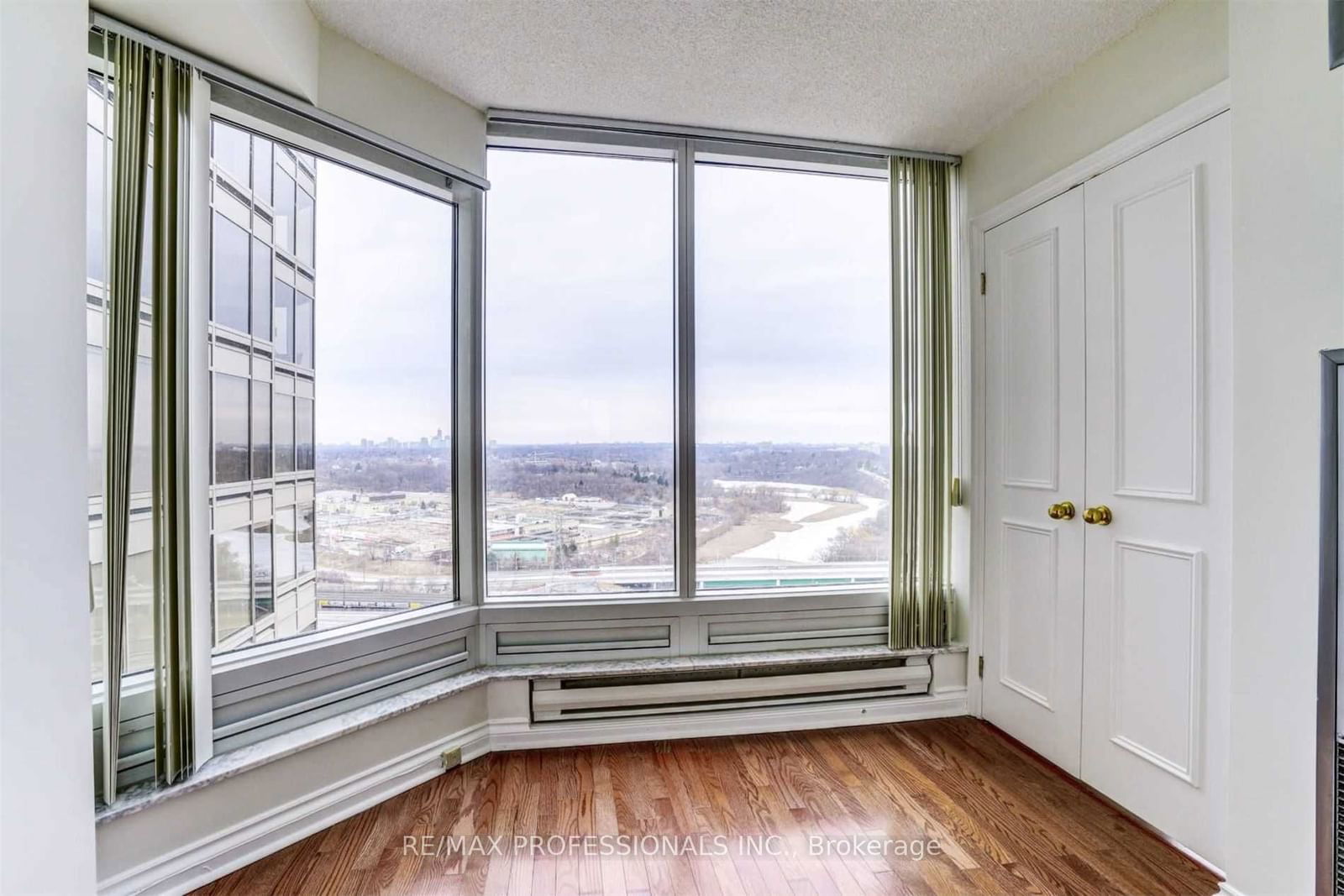 1 Palace Pier Crt, unit 2612 for rent - image #24