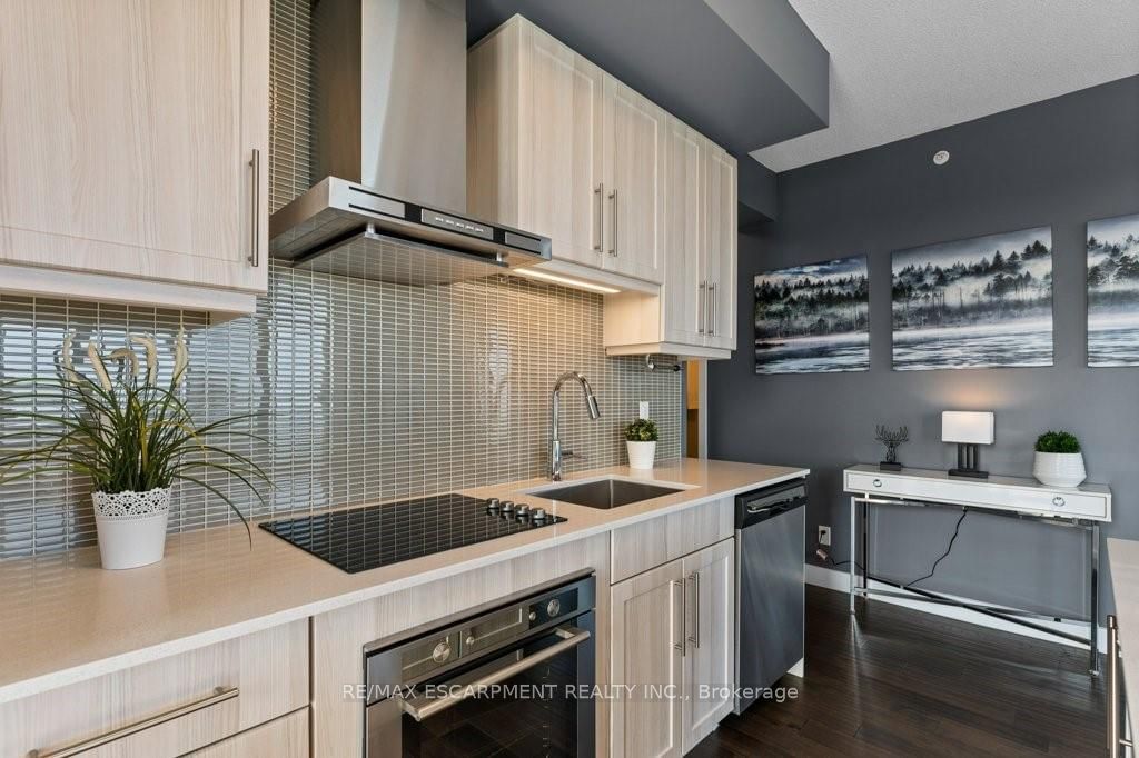 2087 FAIRVIEW St, unit 1304 for sale - image #16