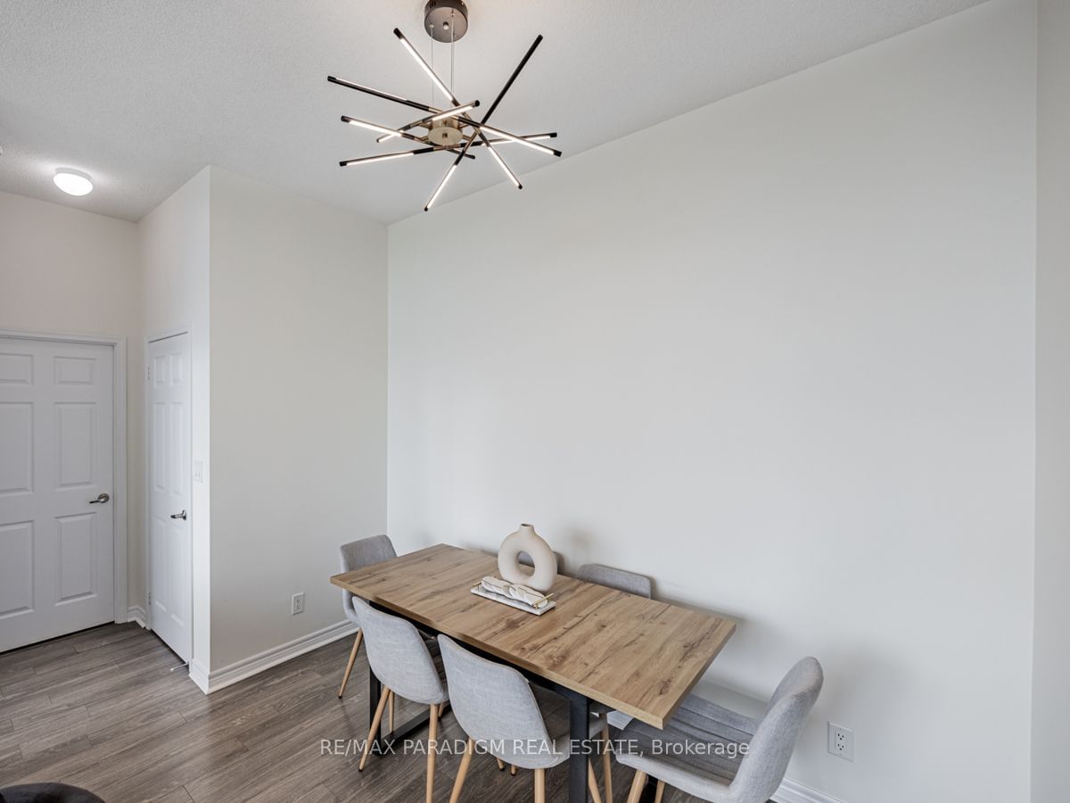 208 Enfield Pl, unit 3807 for rent - image #8