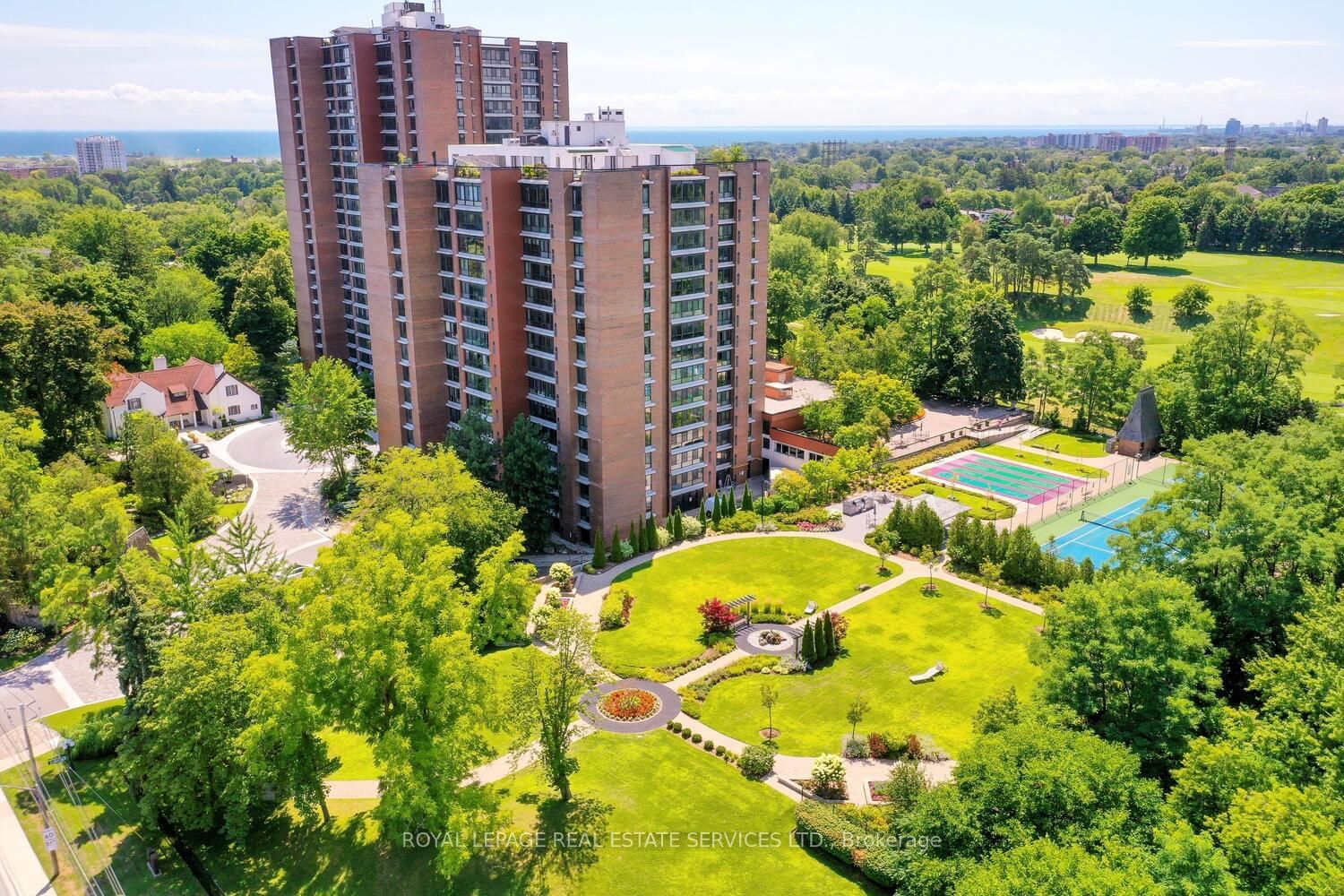 1400 Dixie Rd, unit 608 for sale - image #1