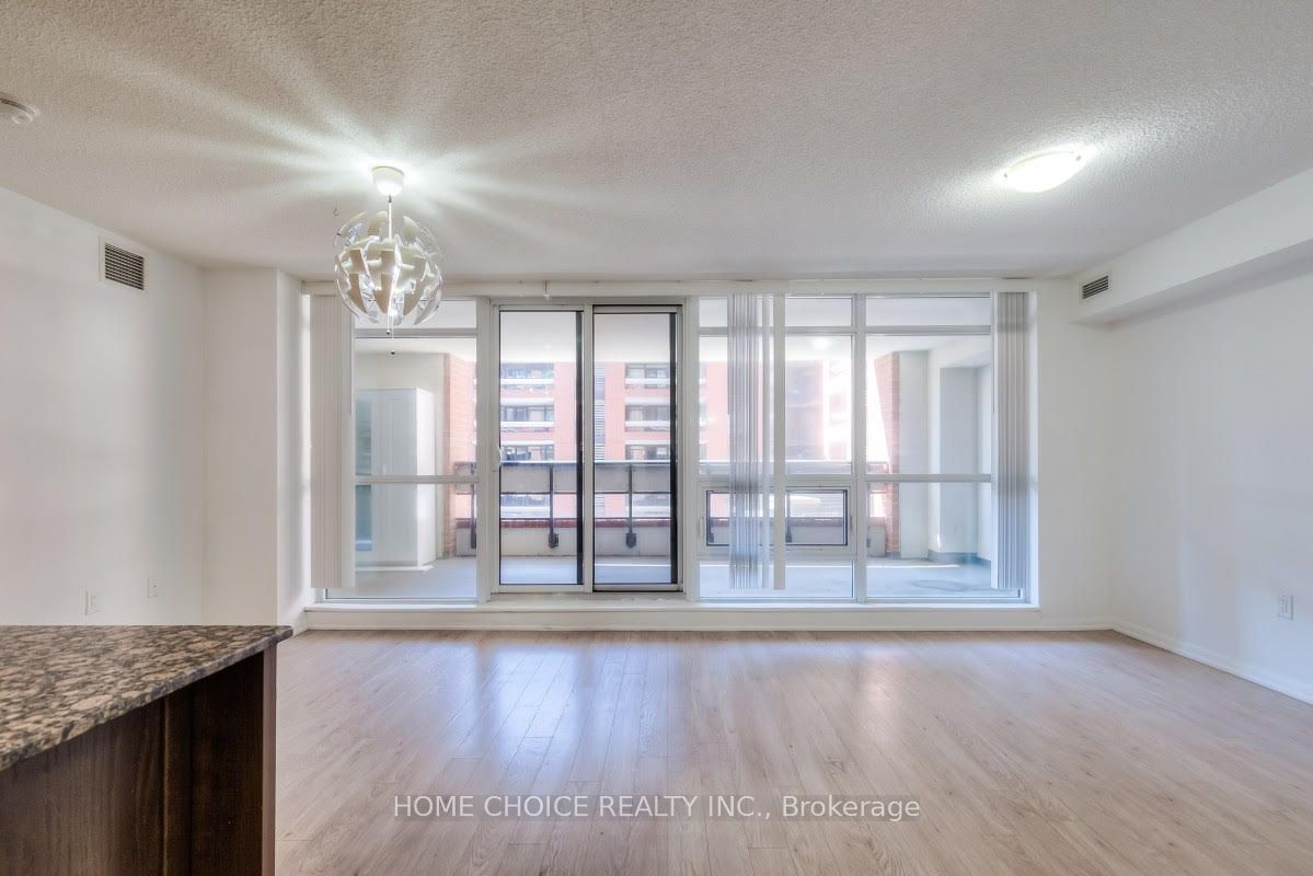 830 Lawrence Ave W, unit 422 for sale