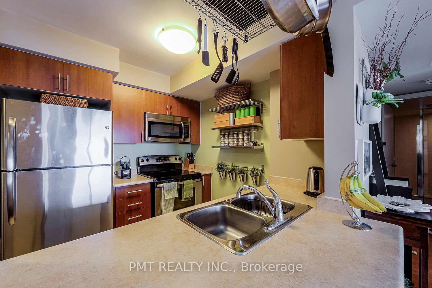 60 Heintzman St, unit 1040 for rent - image #10