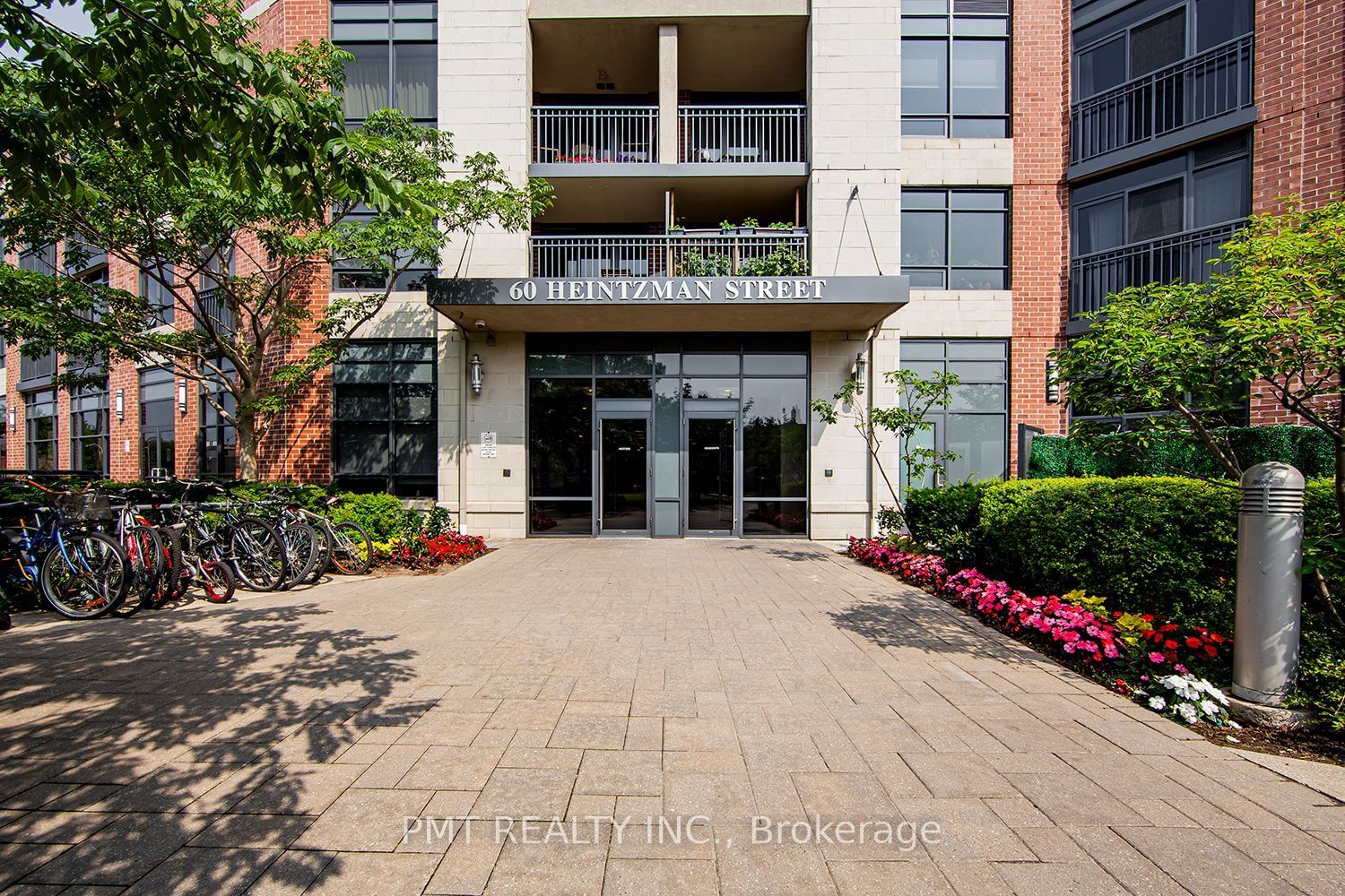 60 Heintzman St, unit 1040 for rent - image #2