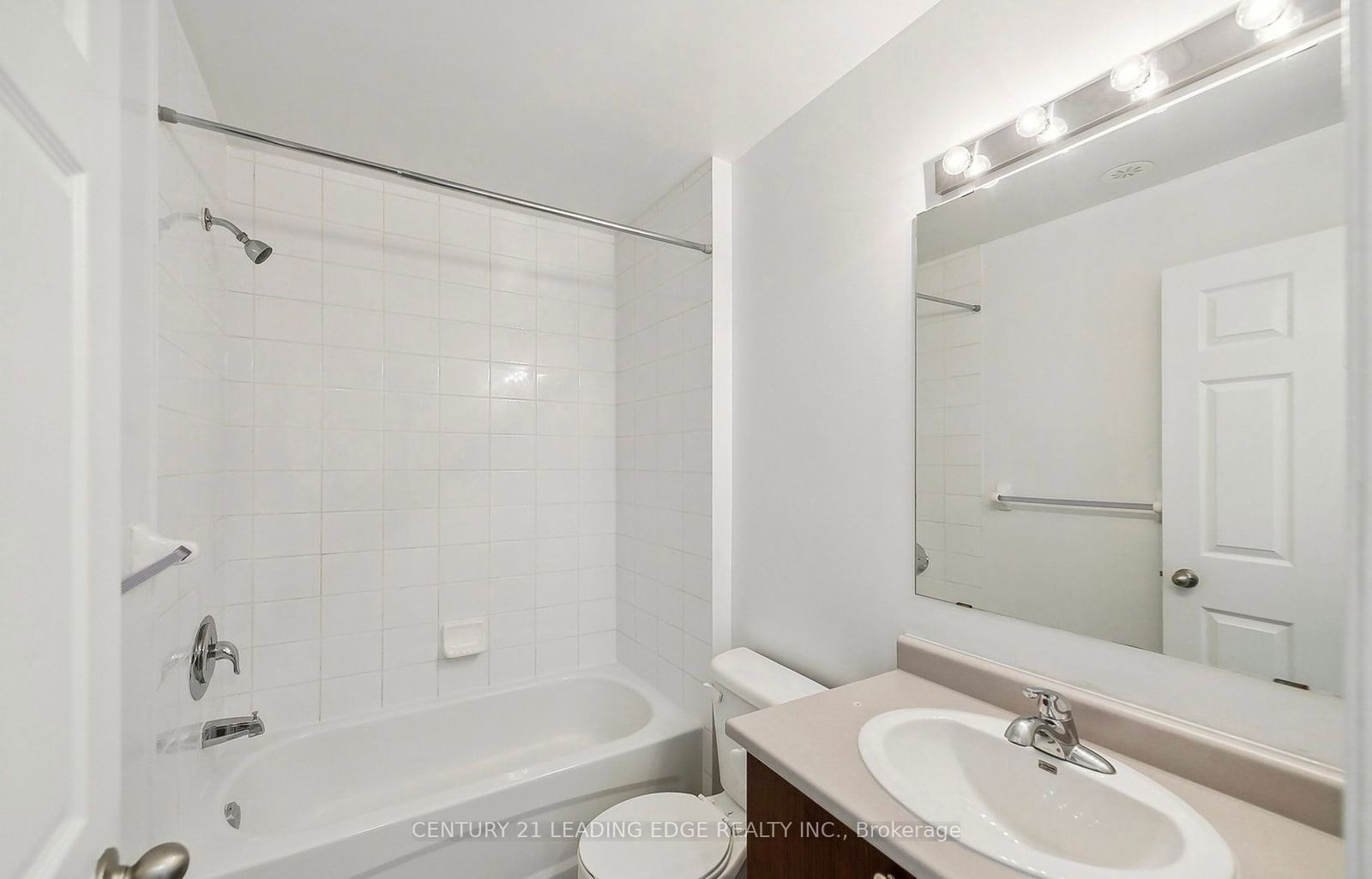 2915 Hazelton Pl, unit 2 for rent - image #13