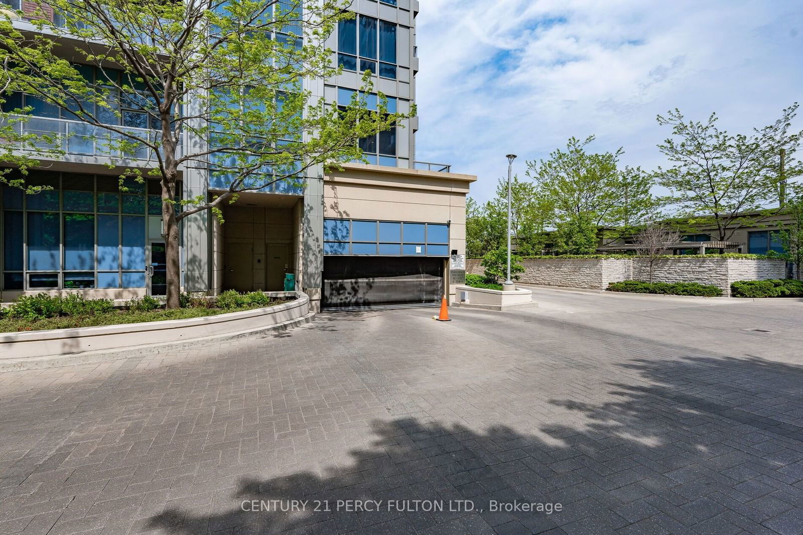 15 Viking Lane N, unit 2405 for rent