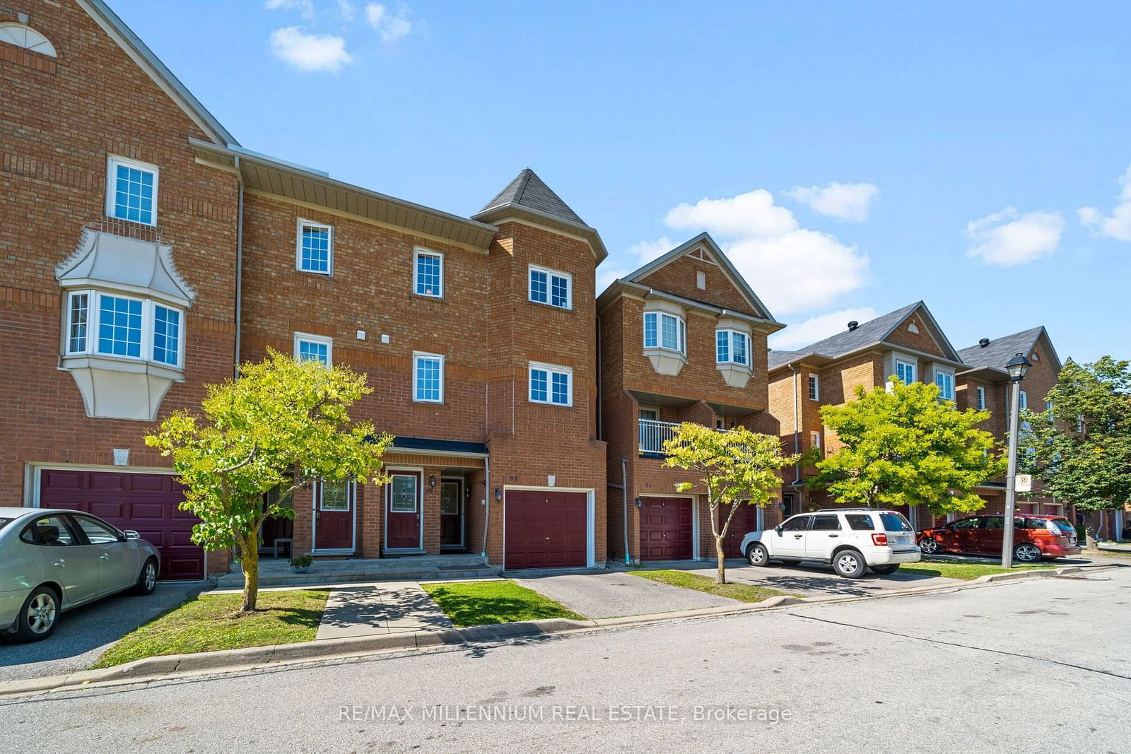 Avonlea Village Townhomes, Mississauga, Toronto