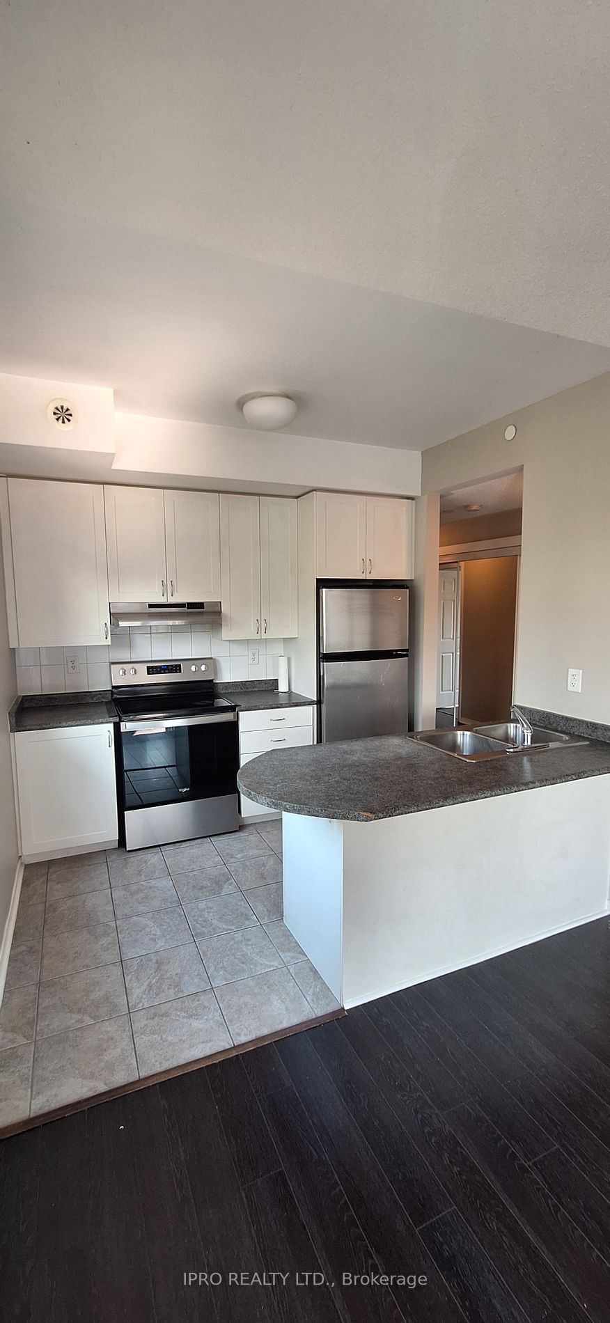 5170 Winston Churchill Blvd, unit 211 for rent - image #4