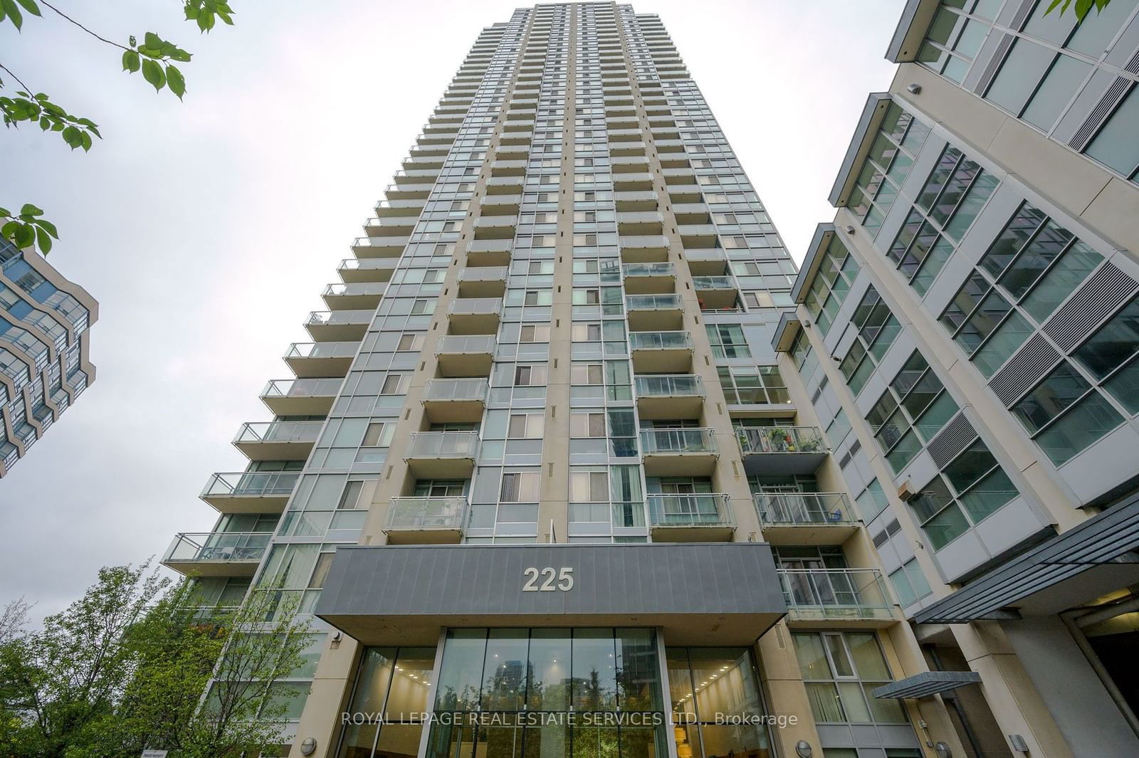 225 Webb Dr, unit 1501 for sale