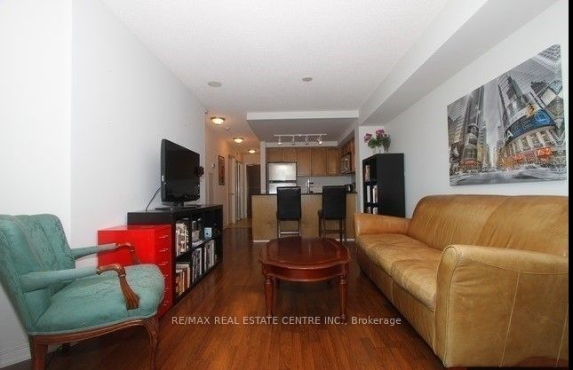 9 George St N, unit 907 for rent - image #8