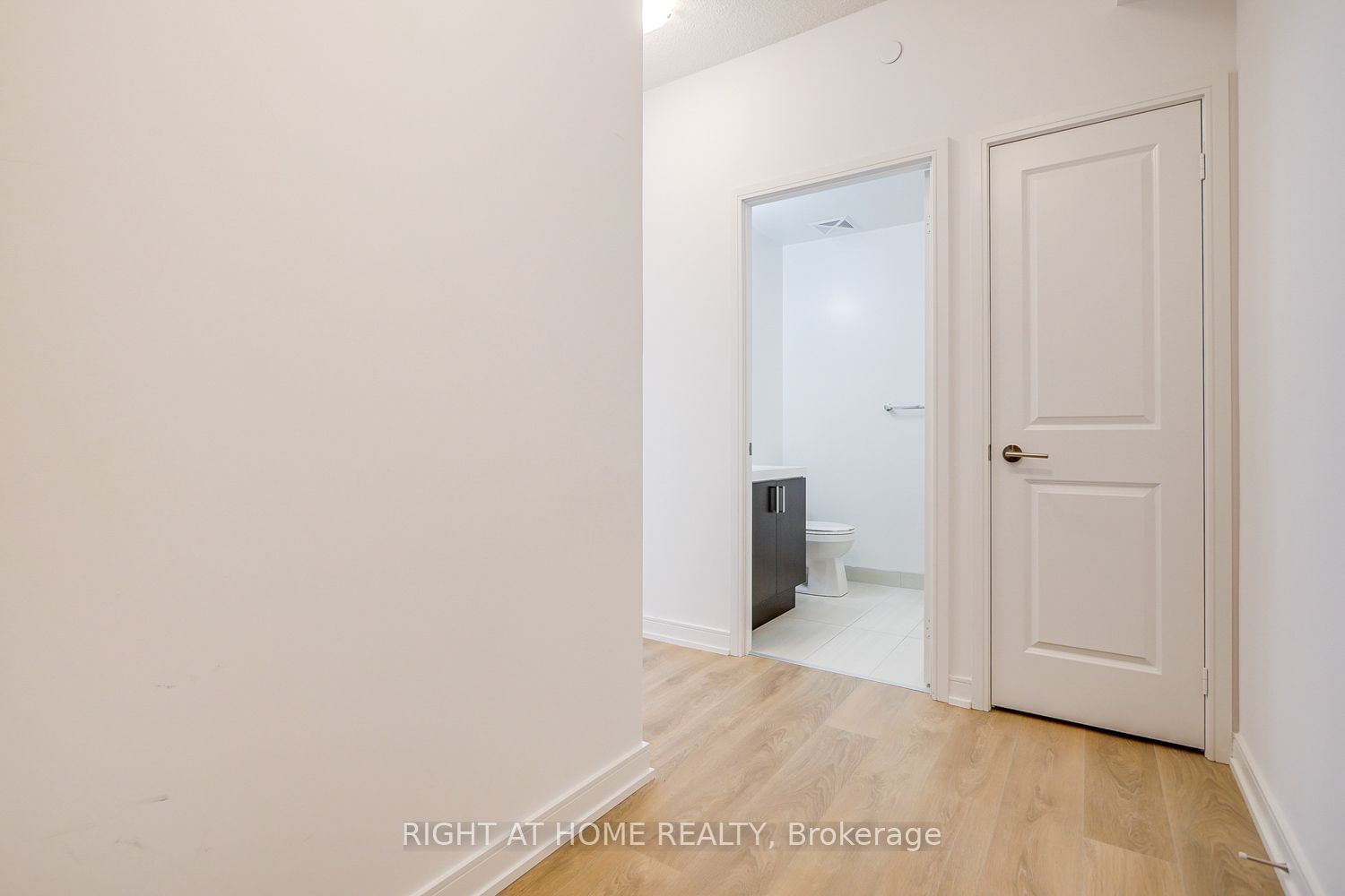 8 Nahani Way, unit 2121 for sale - image #5