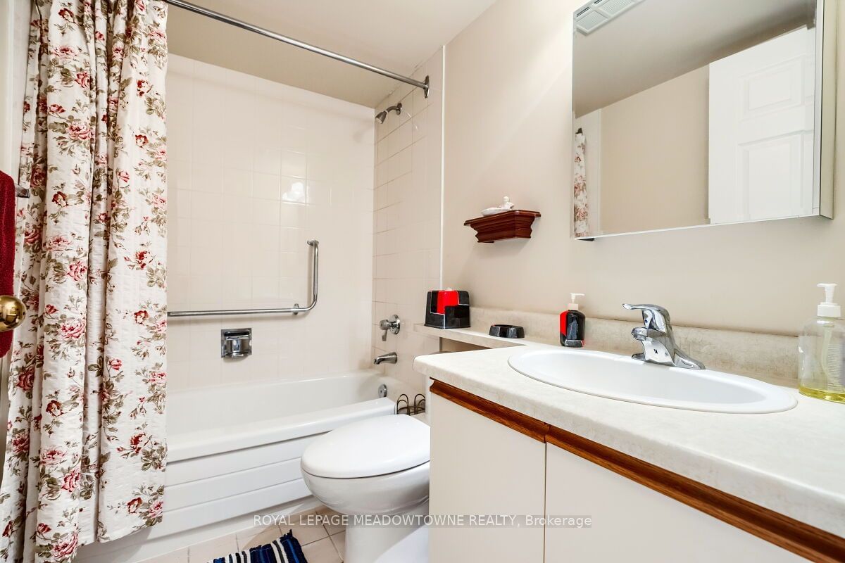 20 Cherrytree Dr, unit 803 for sale - image #32