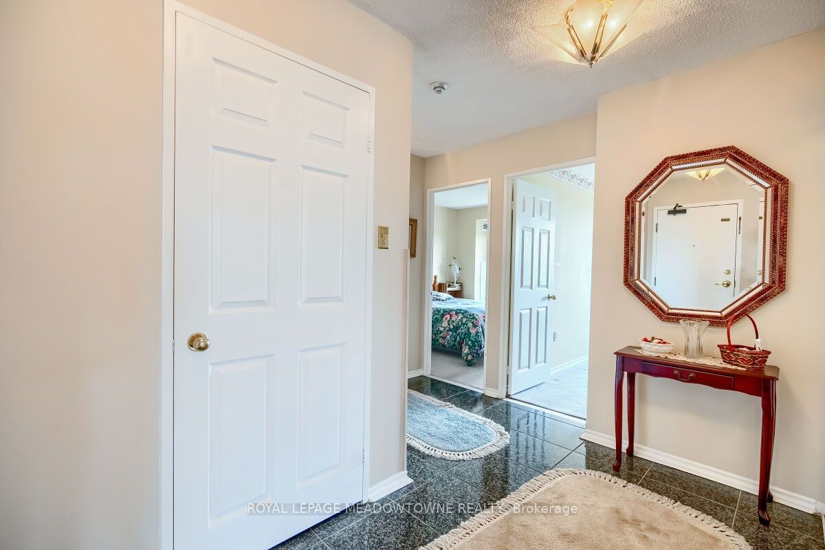 20 Cherrytree Dr, unit 803 for sale - image #4