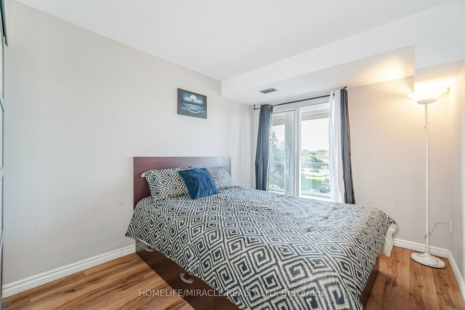 10 Markbrook Lane, unit 403 for sale - image #26