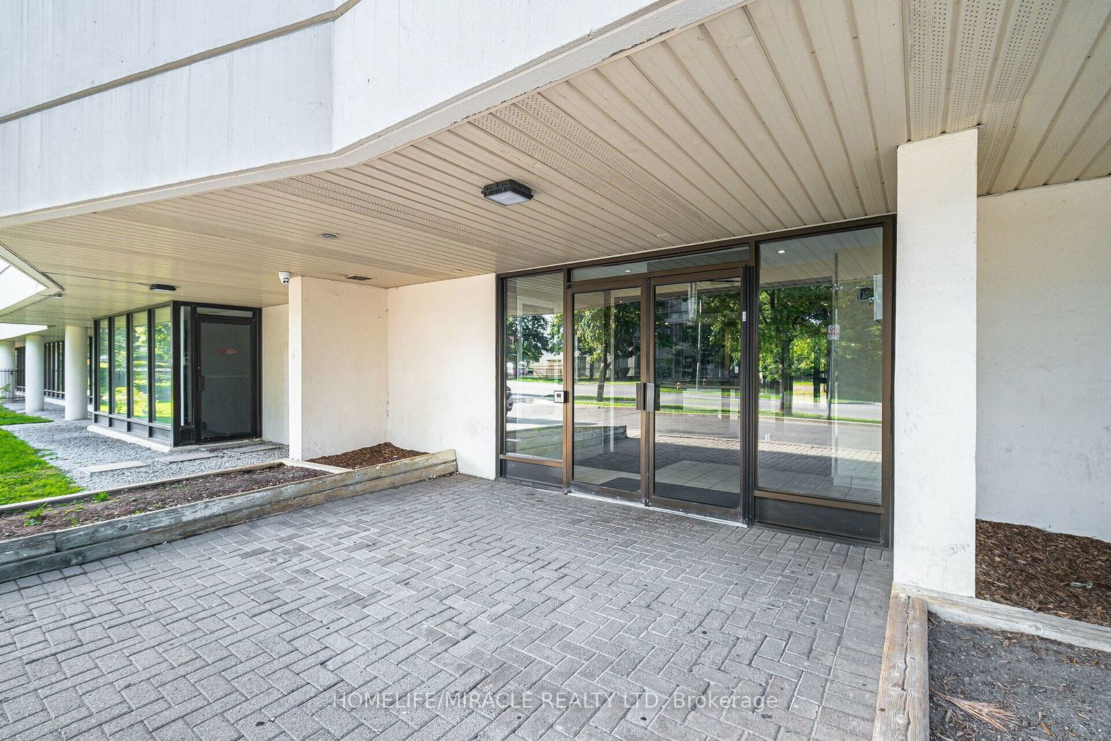 10 Markbrook Lane, unit 403 for sale - image #3