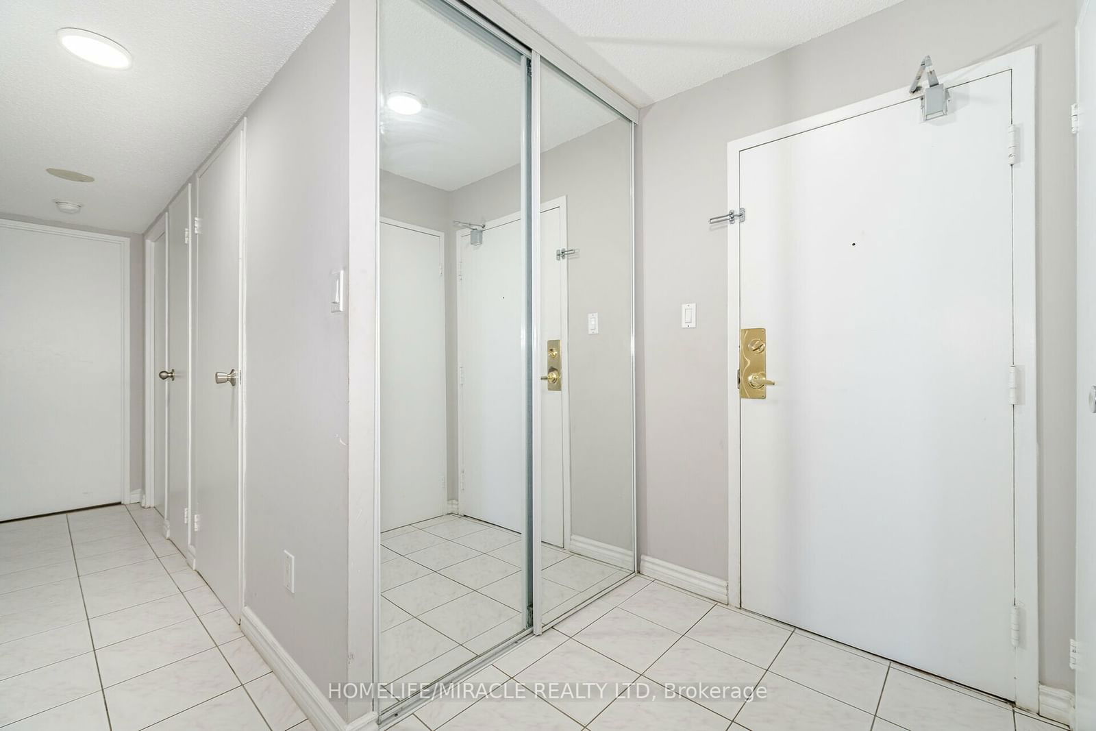 10 Markbrook Lane, unit 403 for sale - image #7