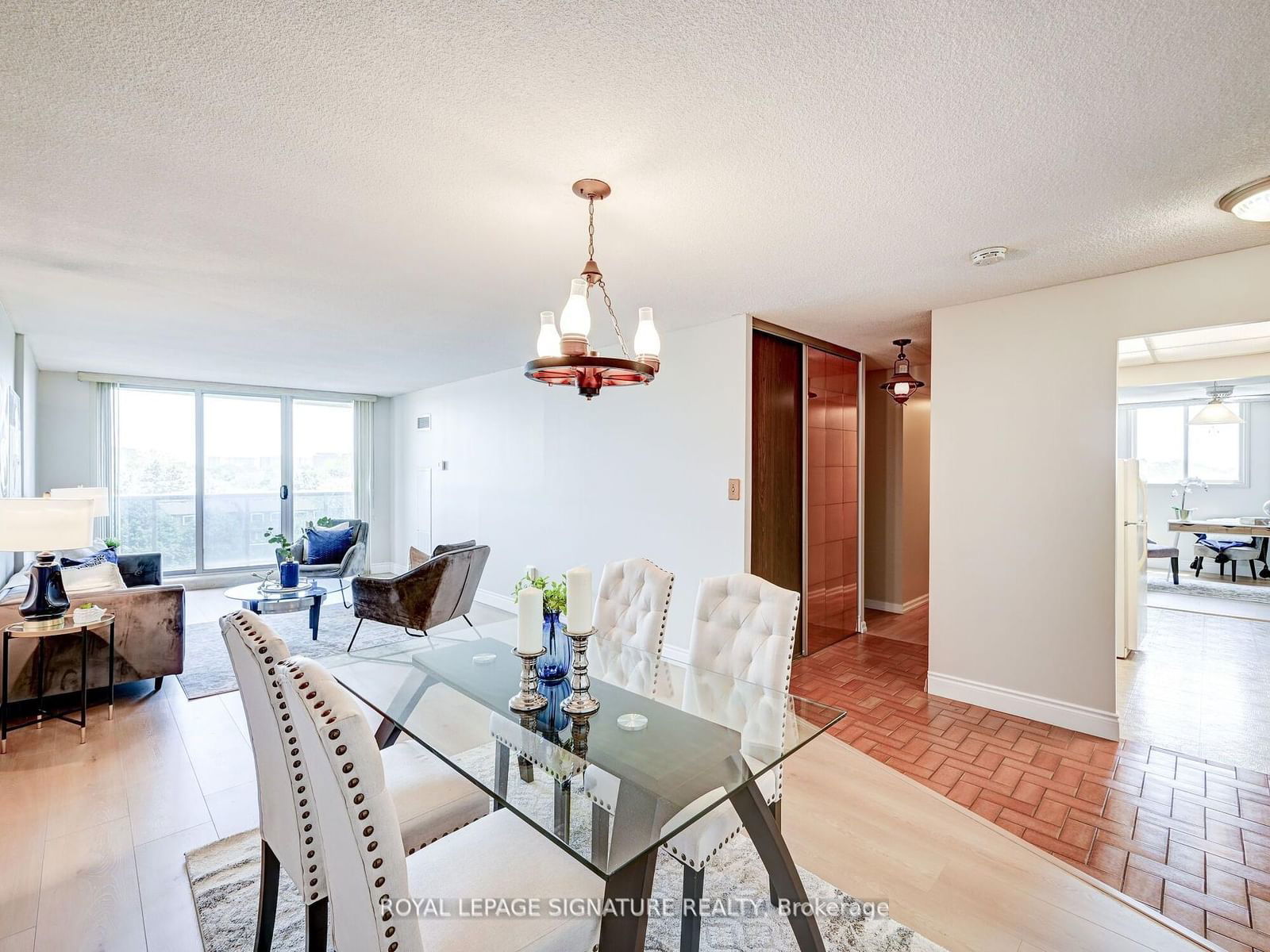 812 Burnhamthorpe Rd, unit 607 for sale - image #10