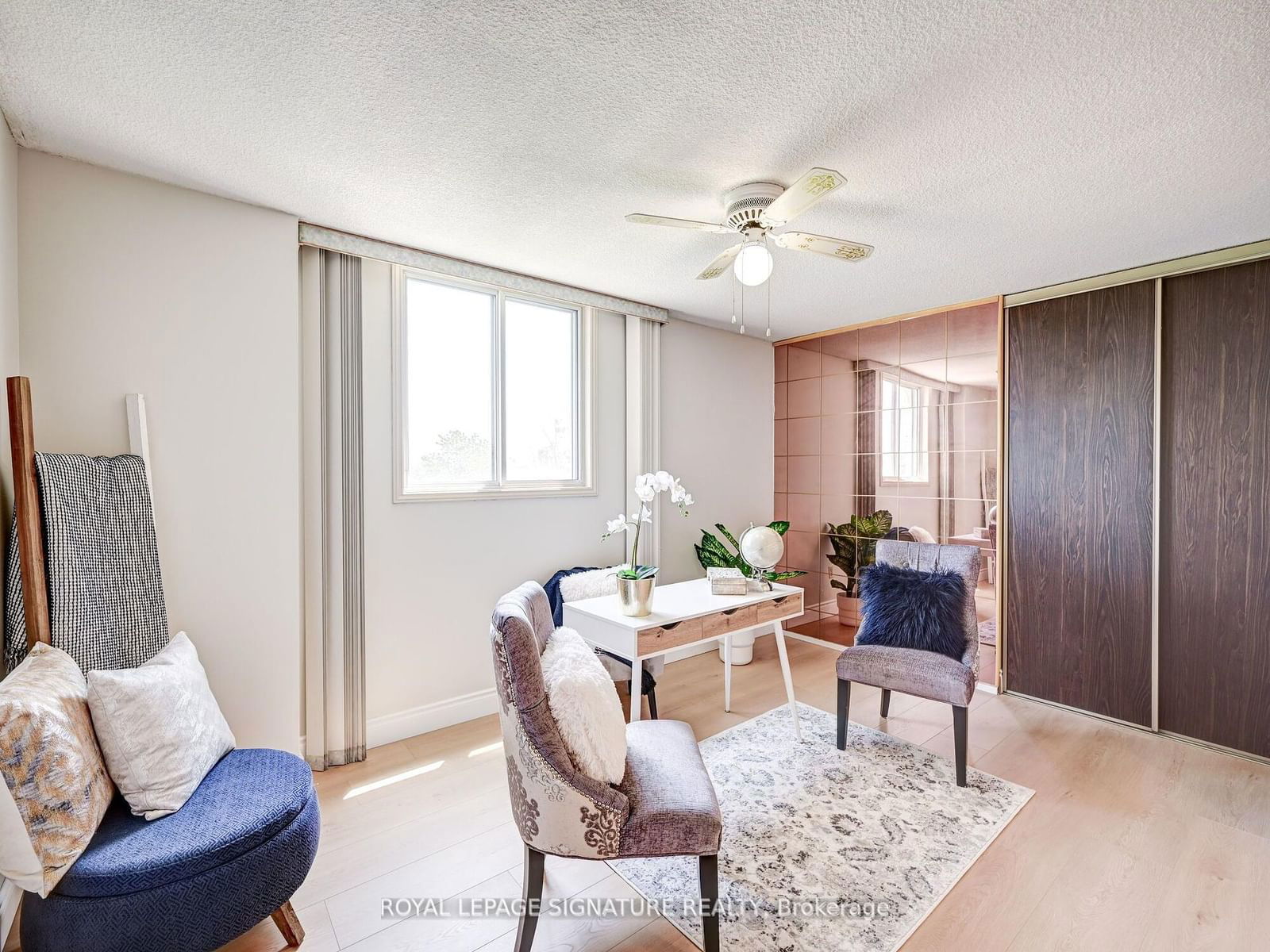 812 Burnhamthorpe Rd, unit 607 for sale - image #25