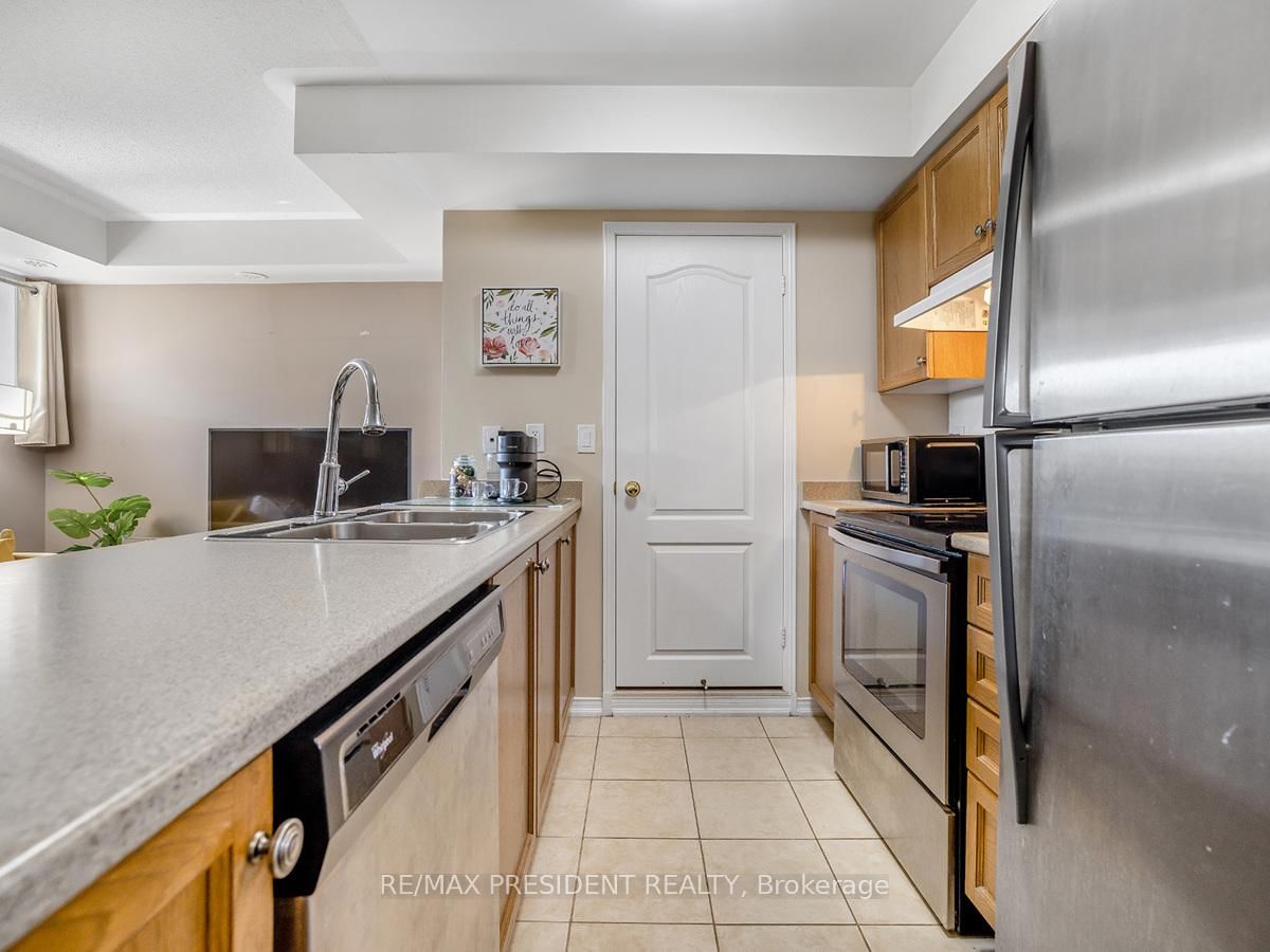 129 Isaac Devins Blvd, unit 1 for sale