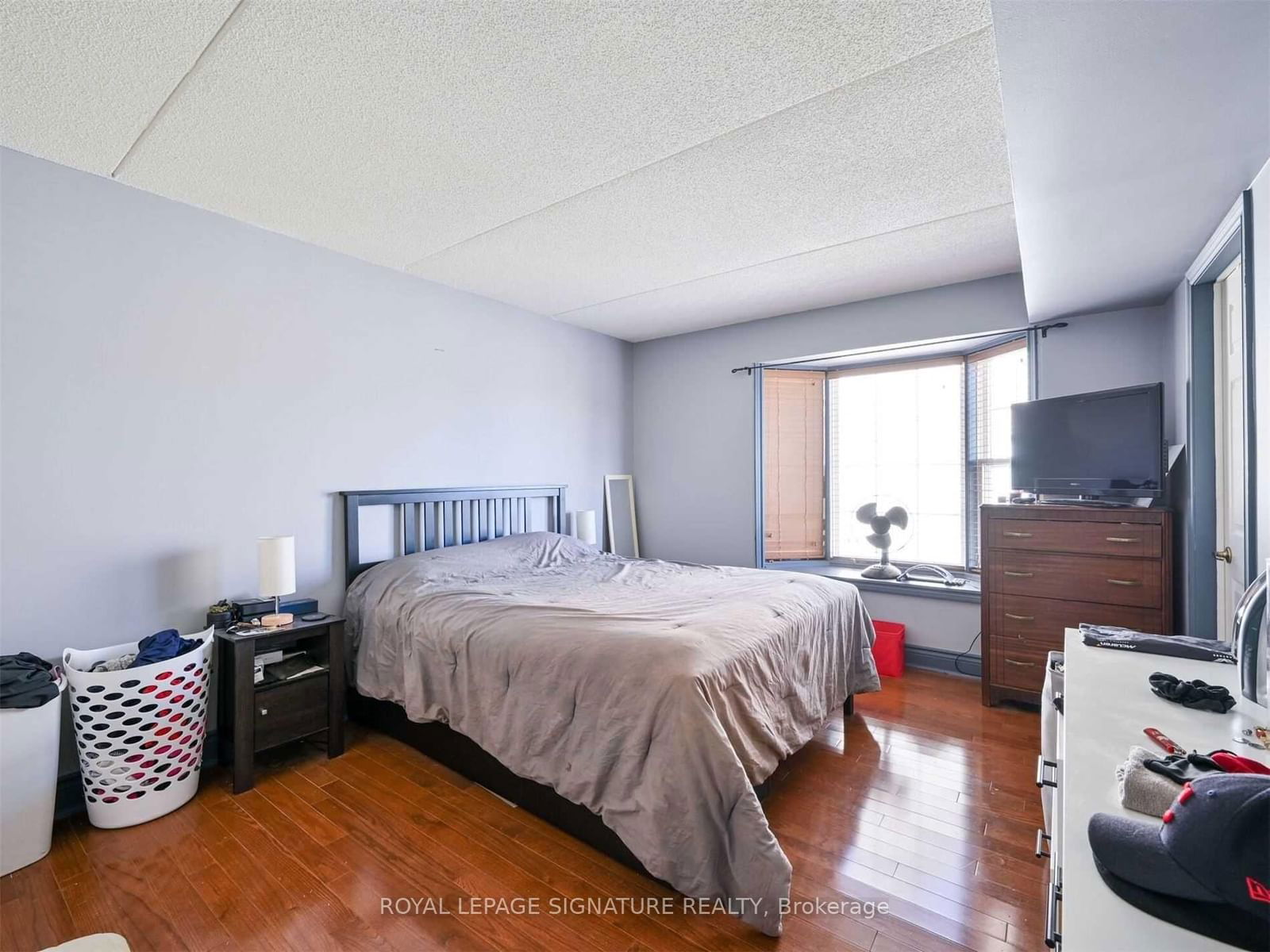 1451 Walker's Line, unit 316 for rent - image #22