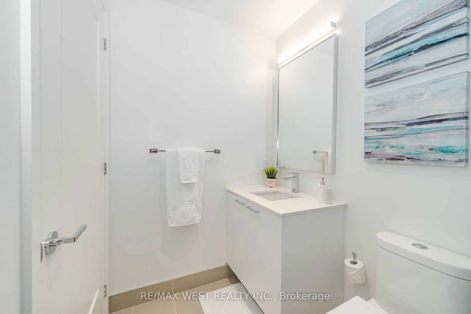 293 The Kingsway, unit 411 for sale - image #14