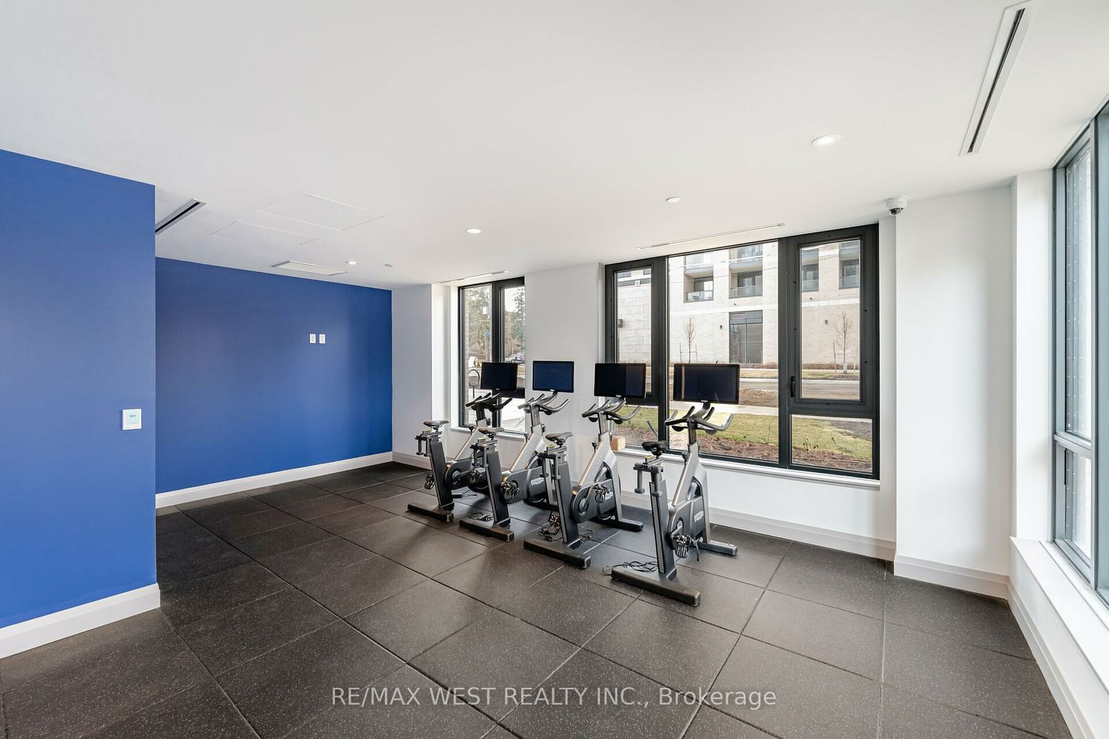 293 The Kingsway, unit 411 for sale - image #22