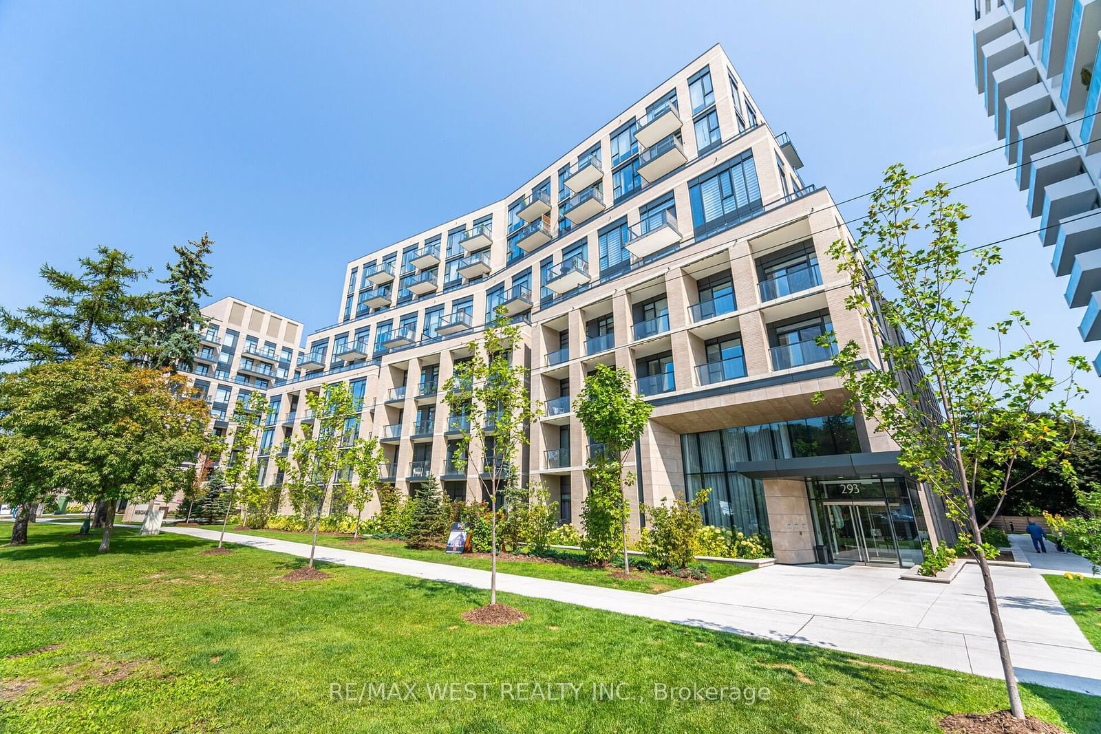 293 The Kingsway, unit 411 for sale - image #27