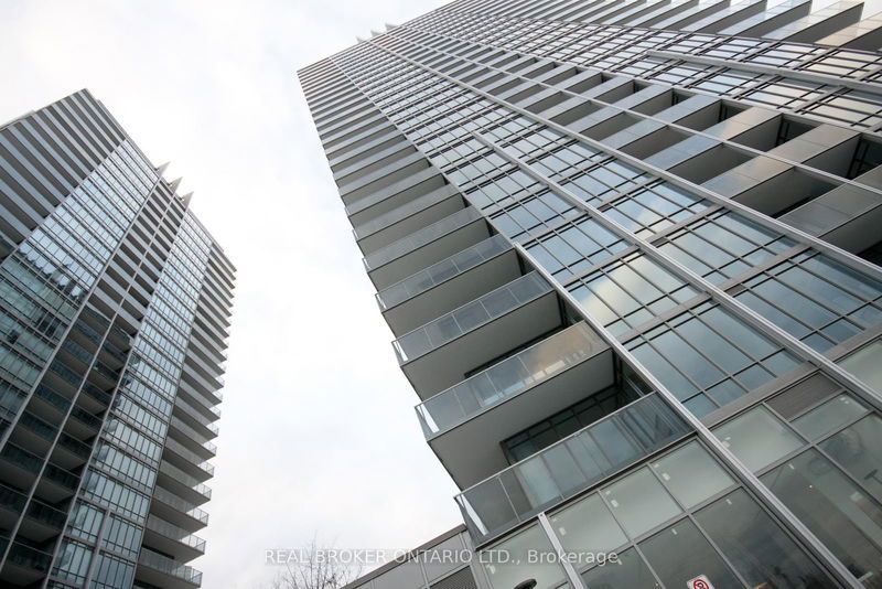 90 Park Lawn Rd, unit 702 for rent - image #1