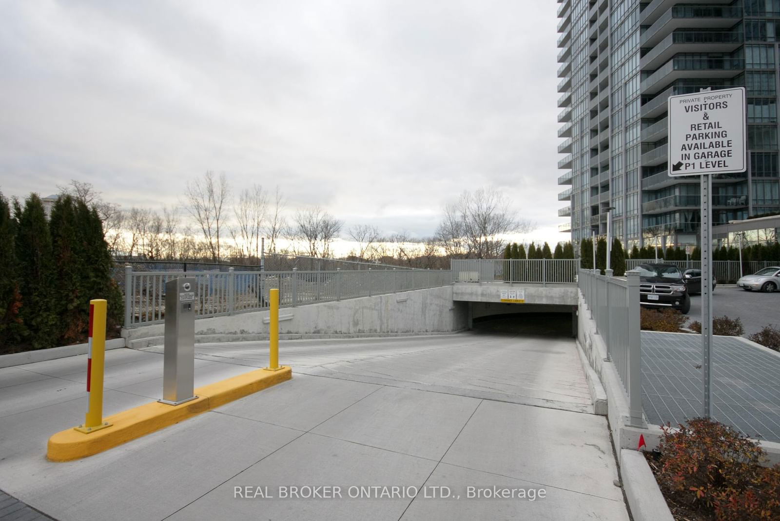 90 Park Lawn Rd, unit 702 for rent - image #20