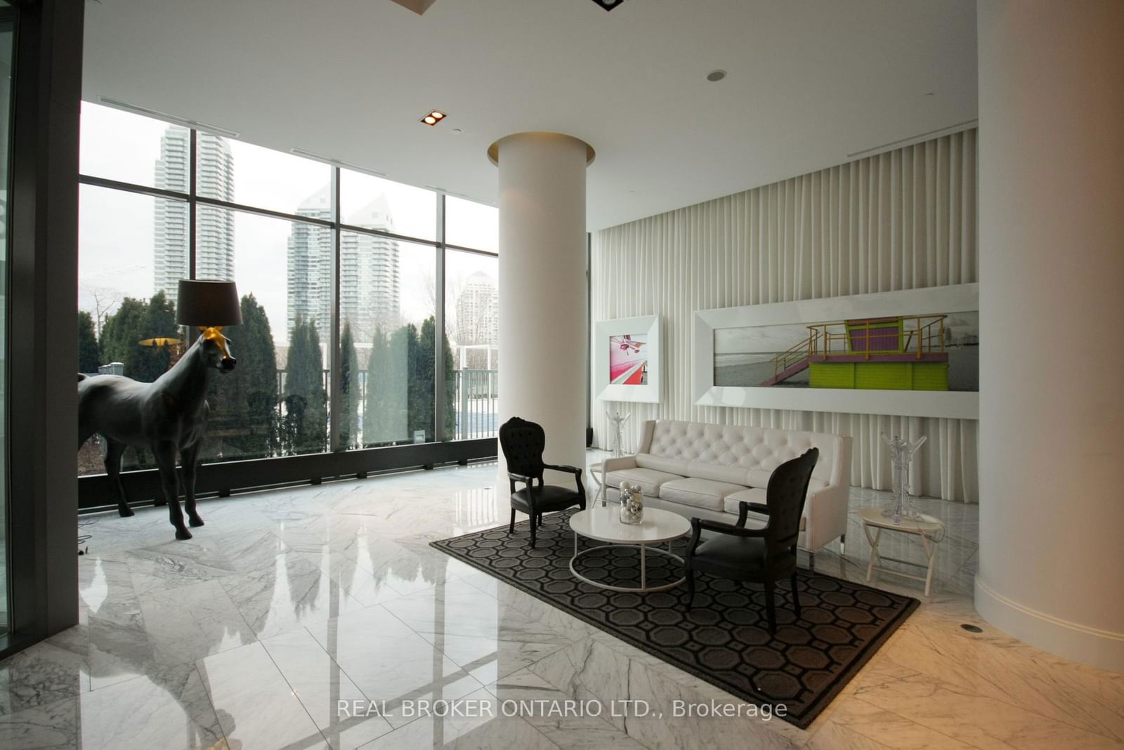 90 Park Lawn Rd, unit 702 for rent - image #3