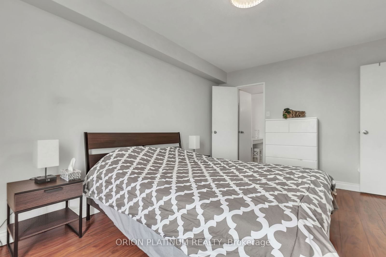 3170 Kirwin Ave, unit 1508 for sale - image #11