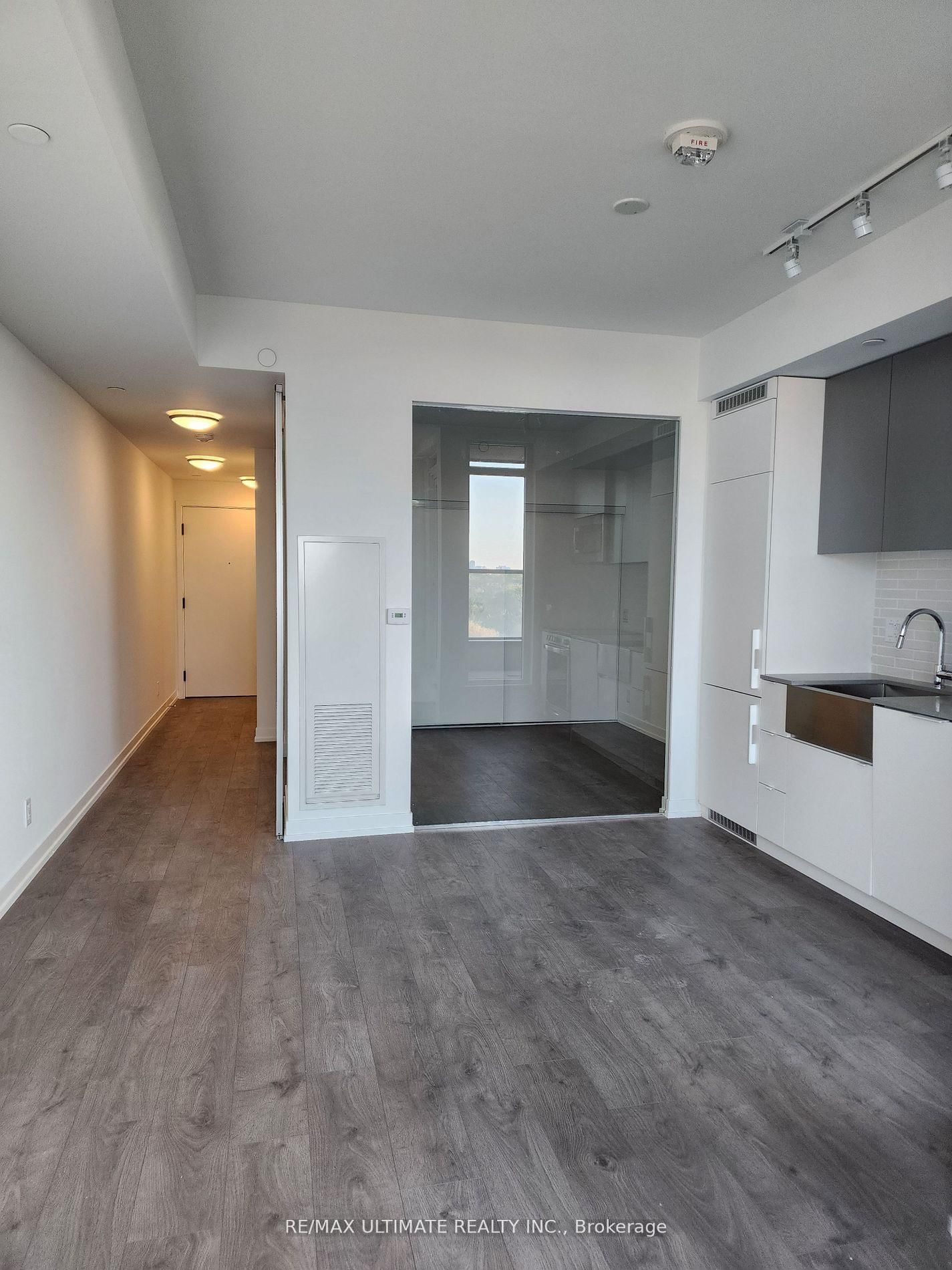 270 Dufferin St, unit 621 for rent - image #6