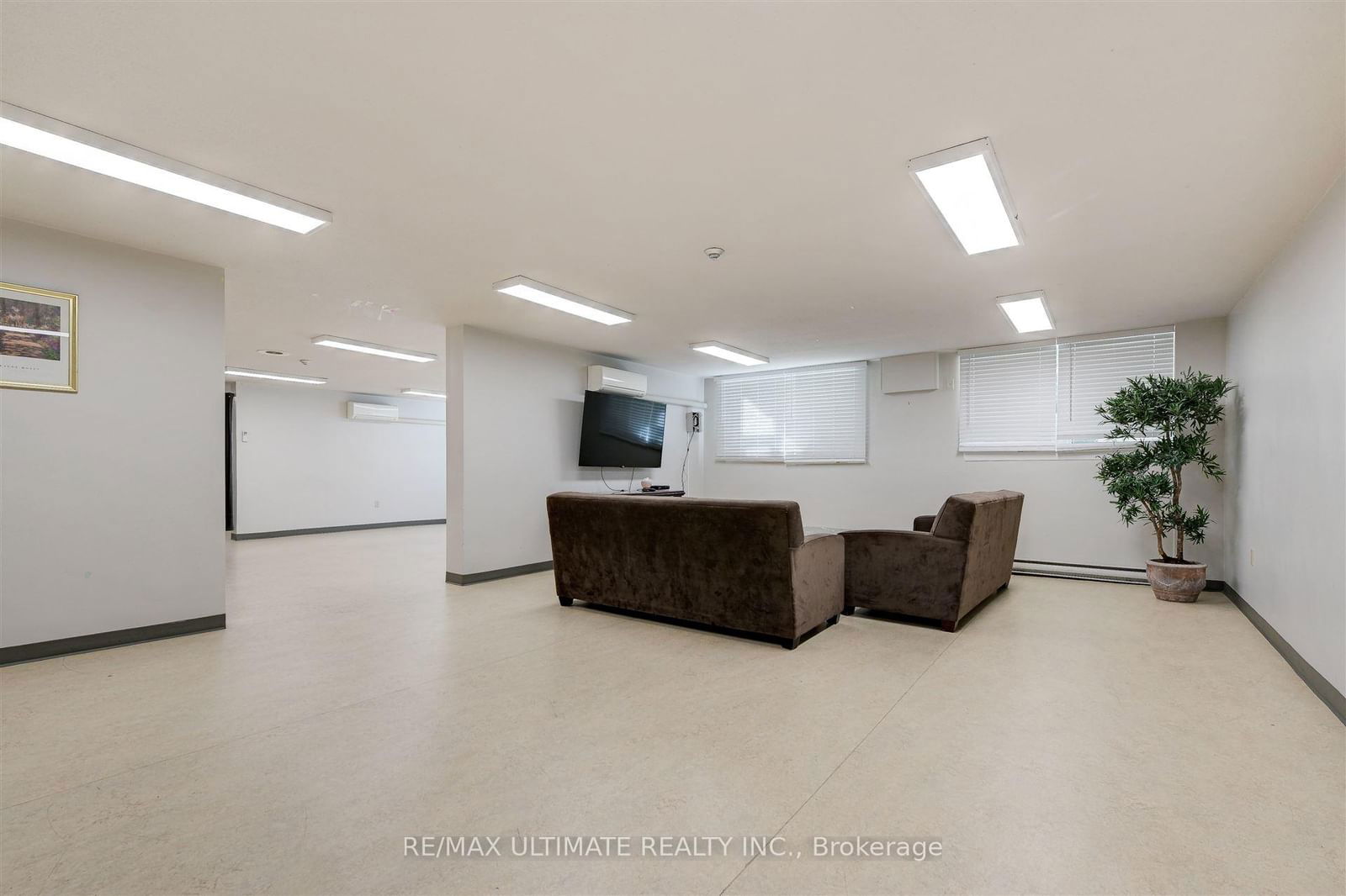 15 La Rose Ave, unit 1614 for sale - image #30