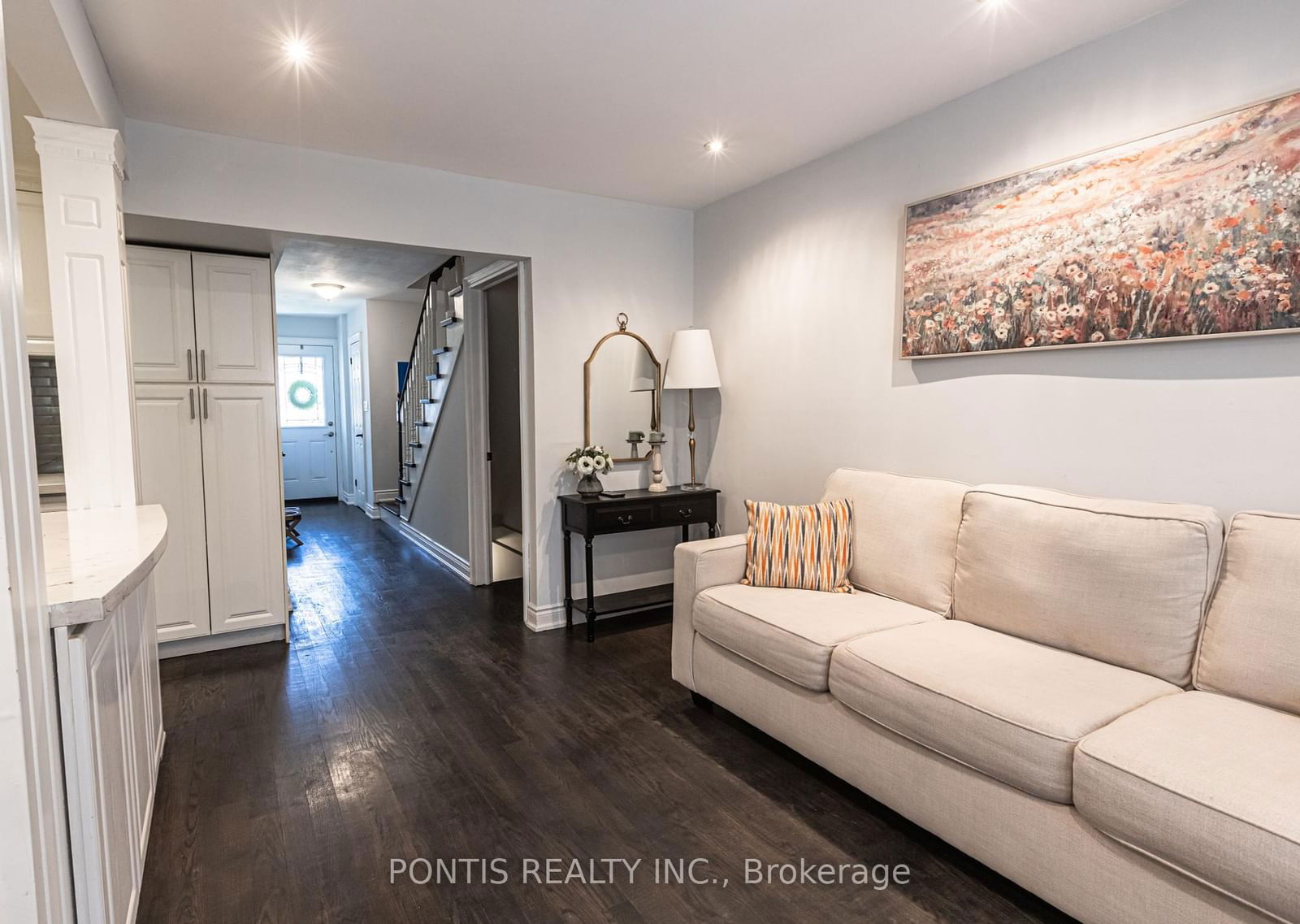 400 Mississauga Valley Townhomes, Mississauga, Toronto