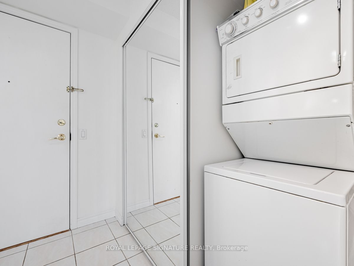 35 Kingsbridge Garden Circ, unit 413 for sale - image #22