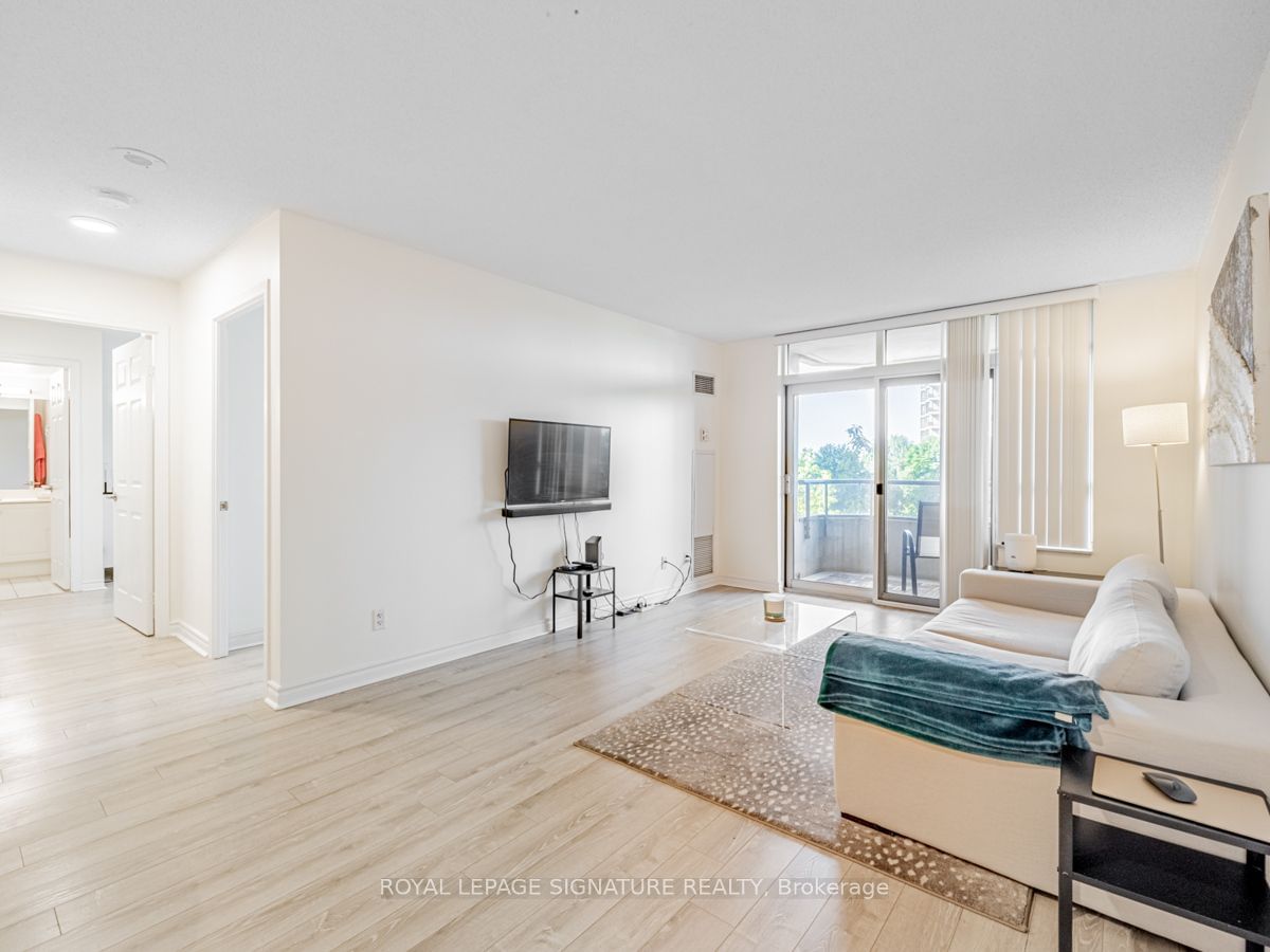 35 Kingsbridge Garden Circ, unit 413 for sale - image #4