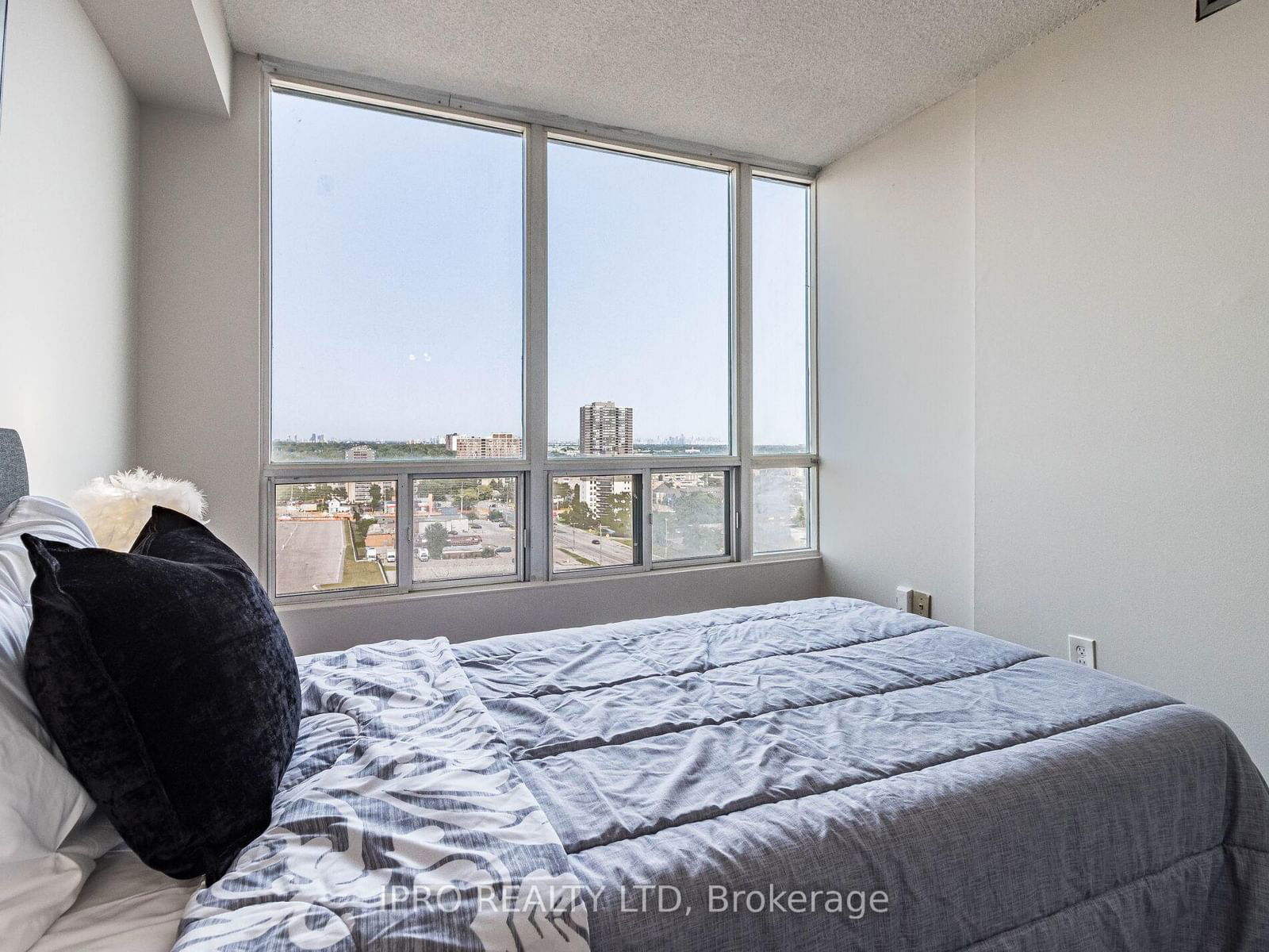 115 Hillcrest Ave E, unit 1101 for sale - image #29