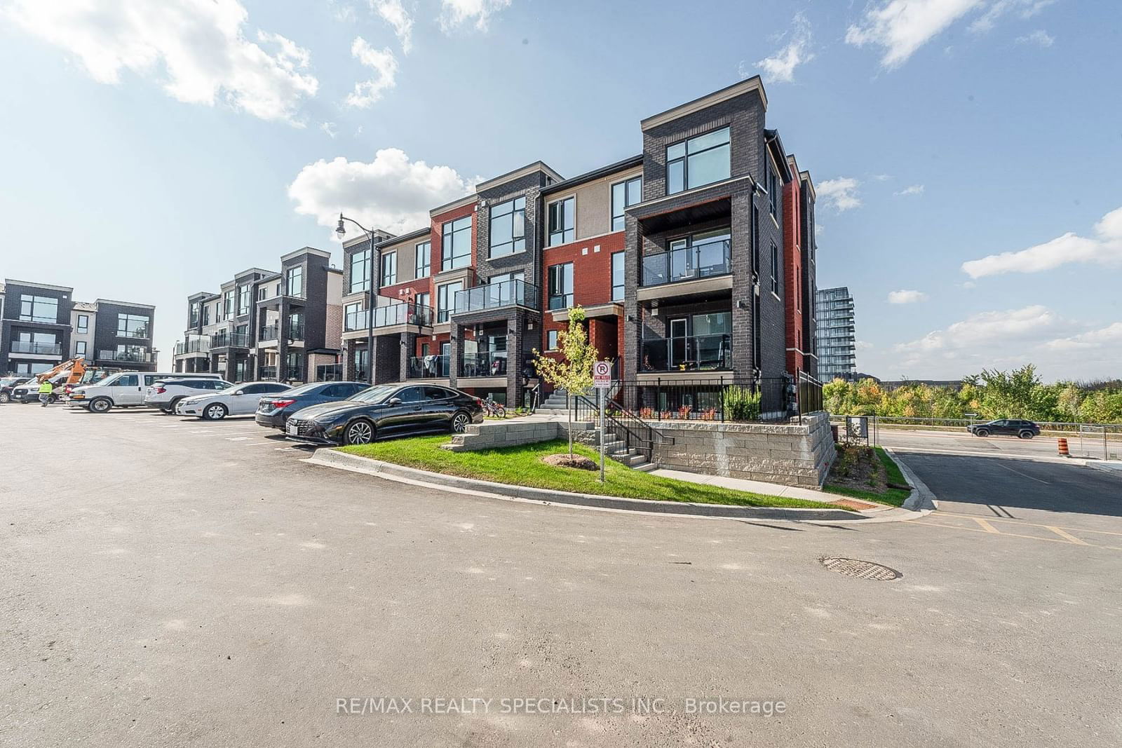 Urban Towndominiums at Mount Pleasant, Brampton, Toronto