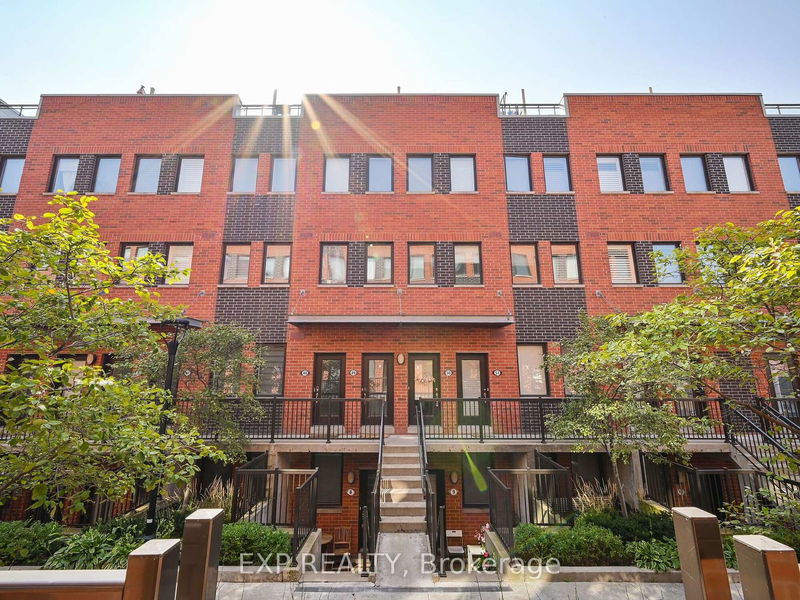 68 Winston Park Blvd S, unit 8 for sale - image #1