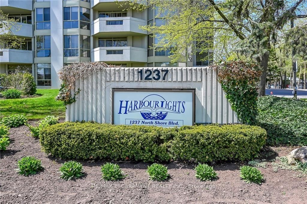 1237 North Shore Blvd E, unit 201 for sale