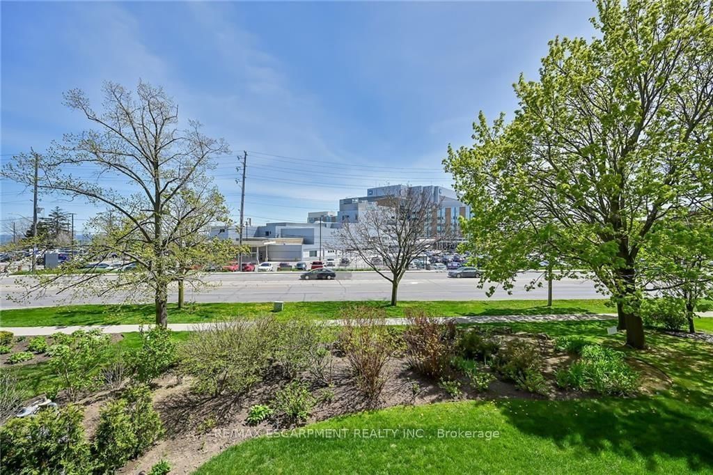 1237 North Shore Blvd E, unit 201 for sale - image #21