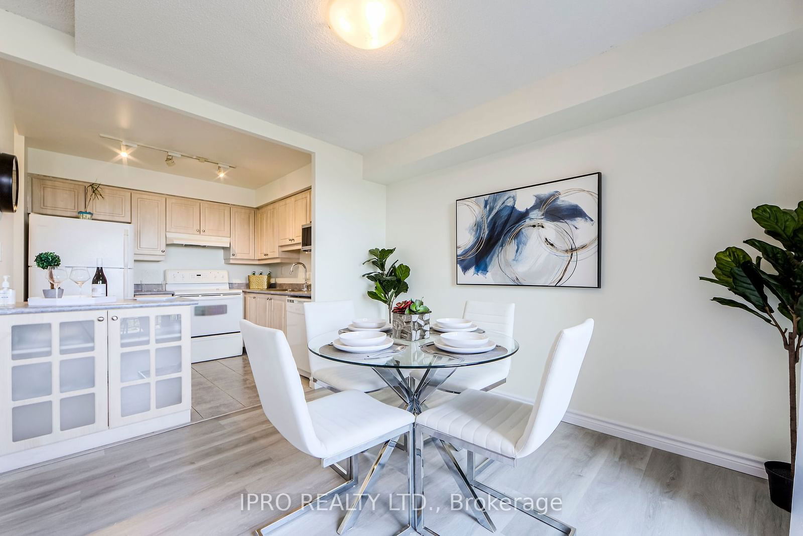 1000 Cedarglen Gate, unit 611 for sale - image #12