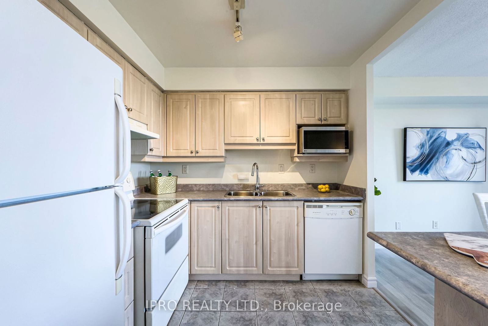 1000 Cedarglen Gate, unit 611 for sale